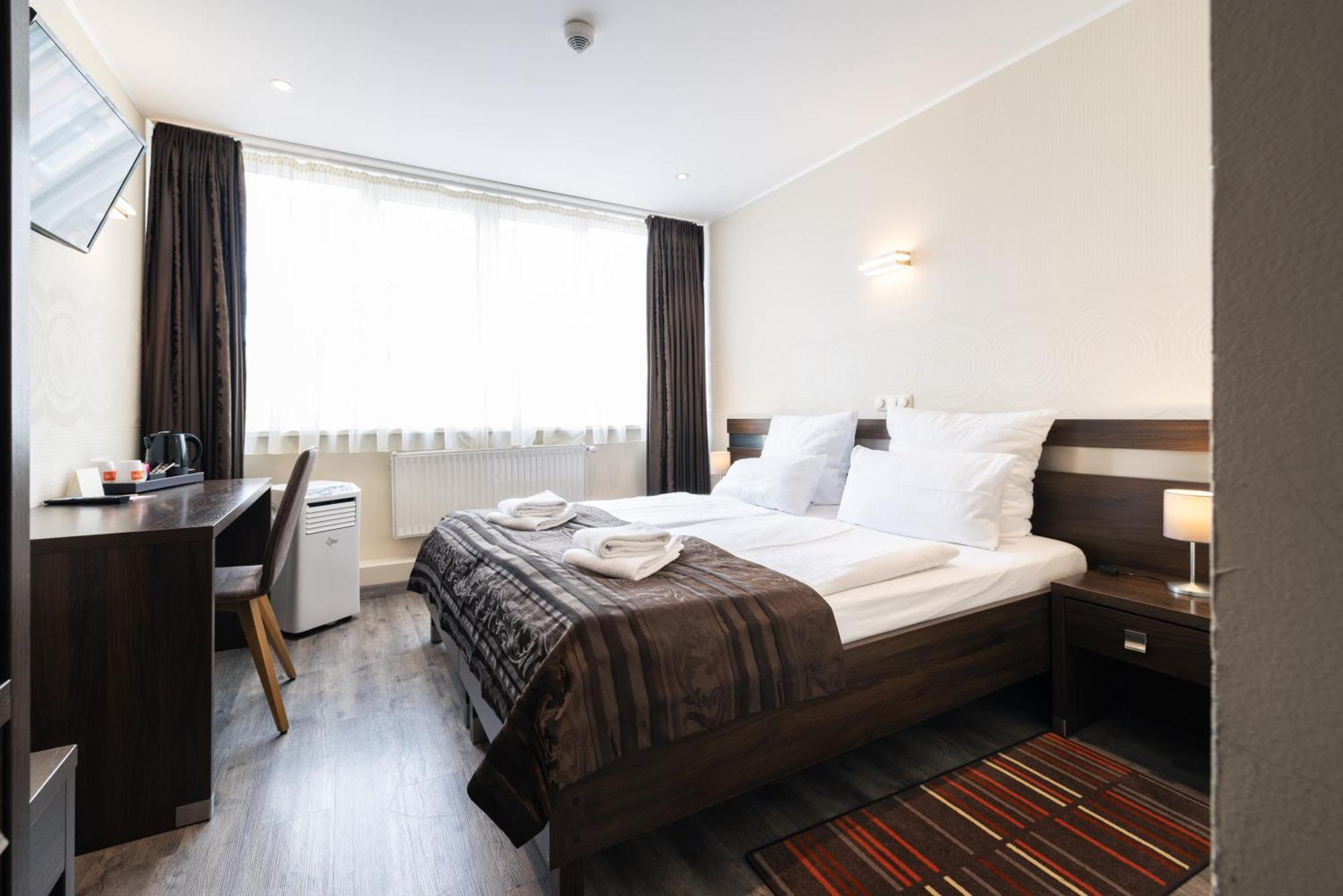 Double or Twin Room,1697961779:JPEG