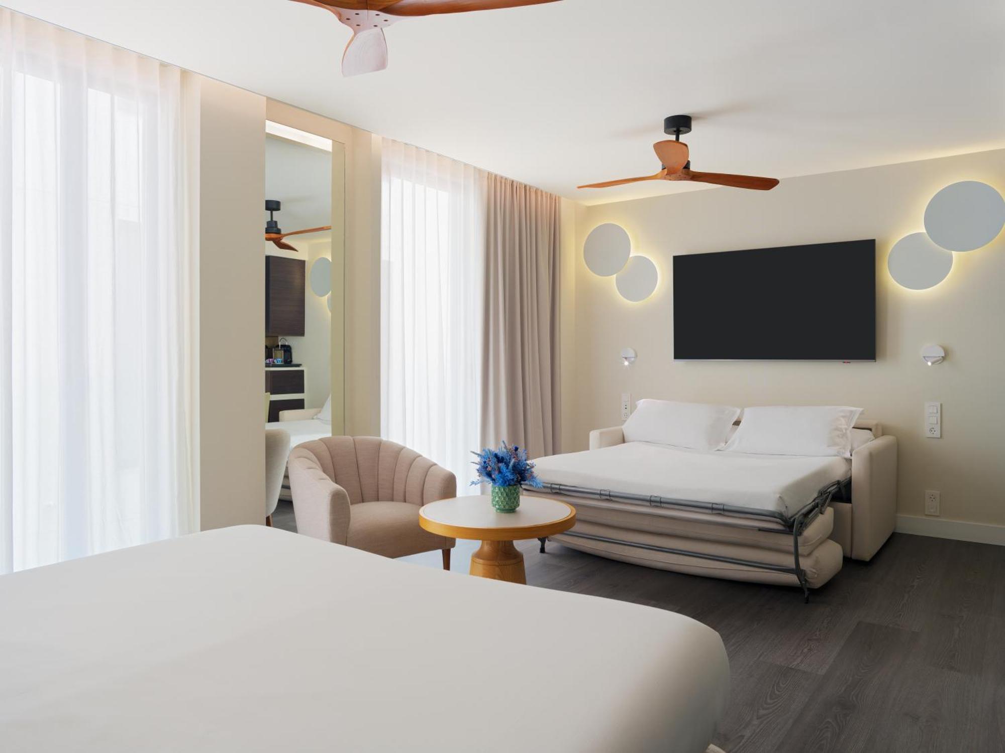Superior Triple Room