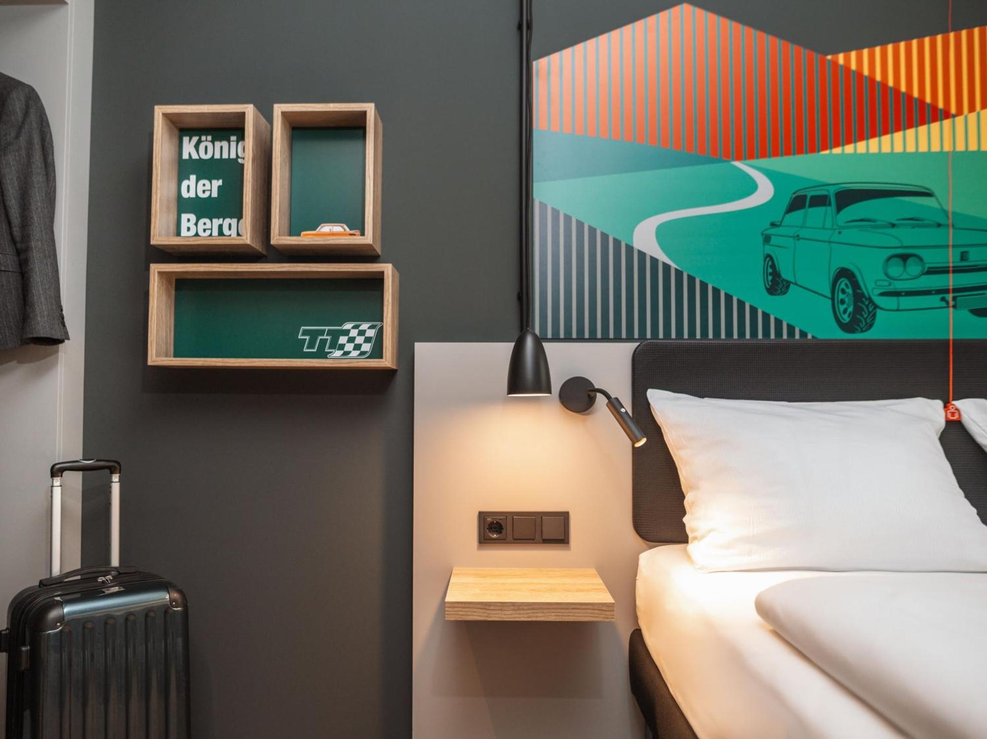 Standard Double Room Mobility Accessible