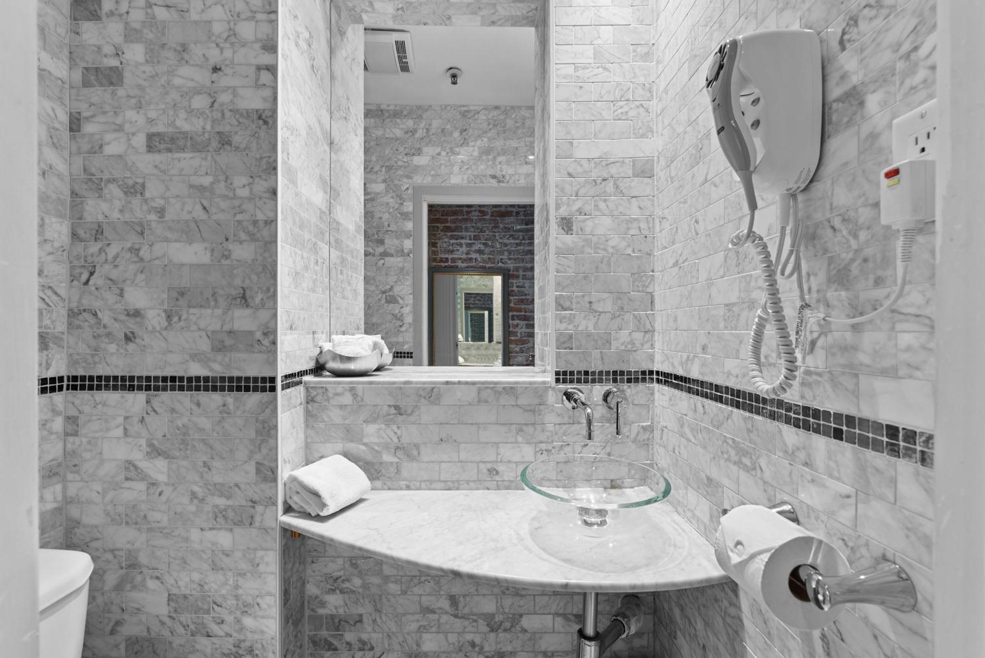 Superior Room,1698870598:JPEG