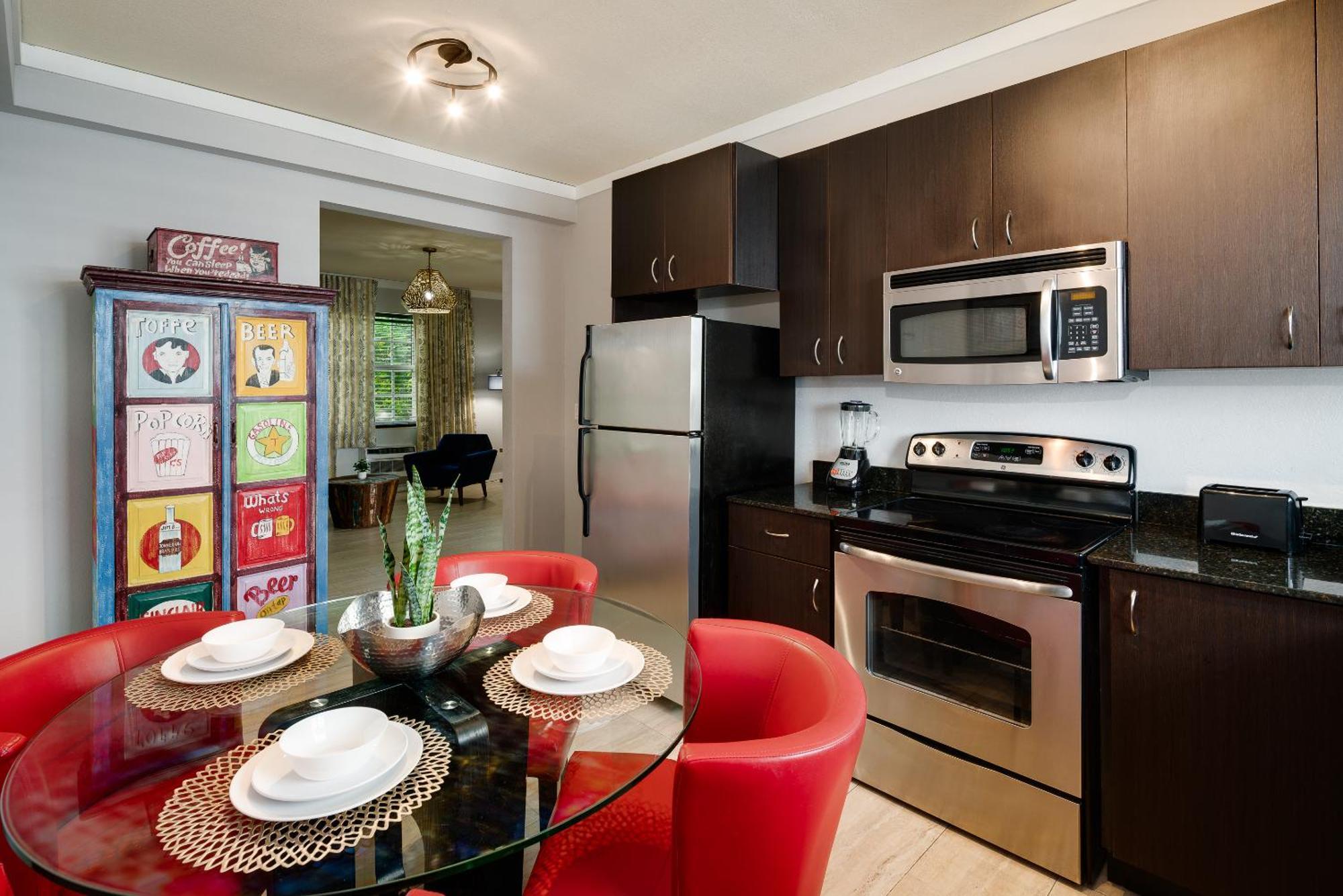 One-Bedroom Double Queen Suite