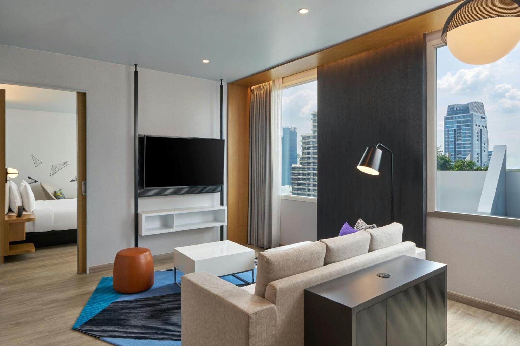 Stylish Suite Junior King Suite City View