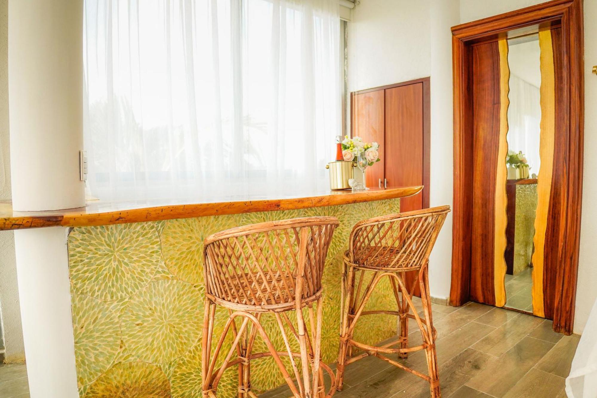 Deluxe Suite Sea View