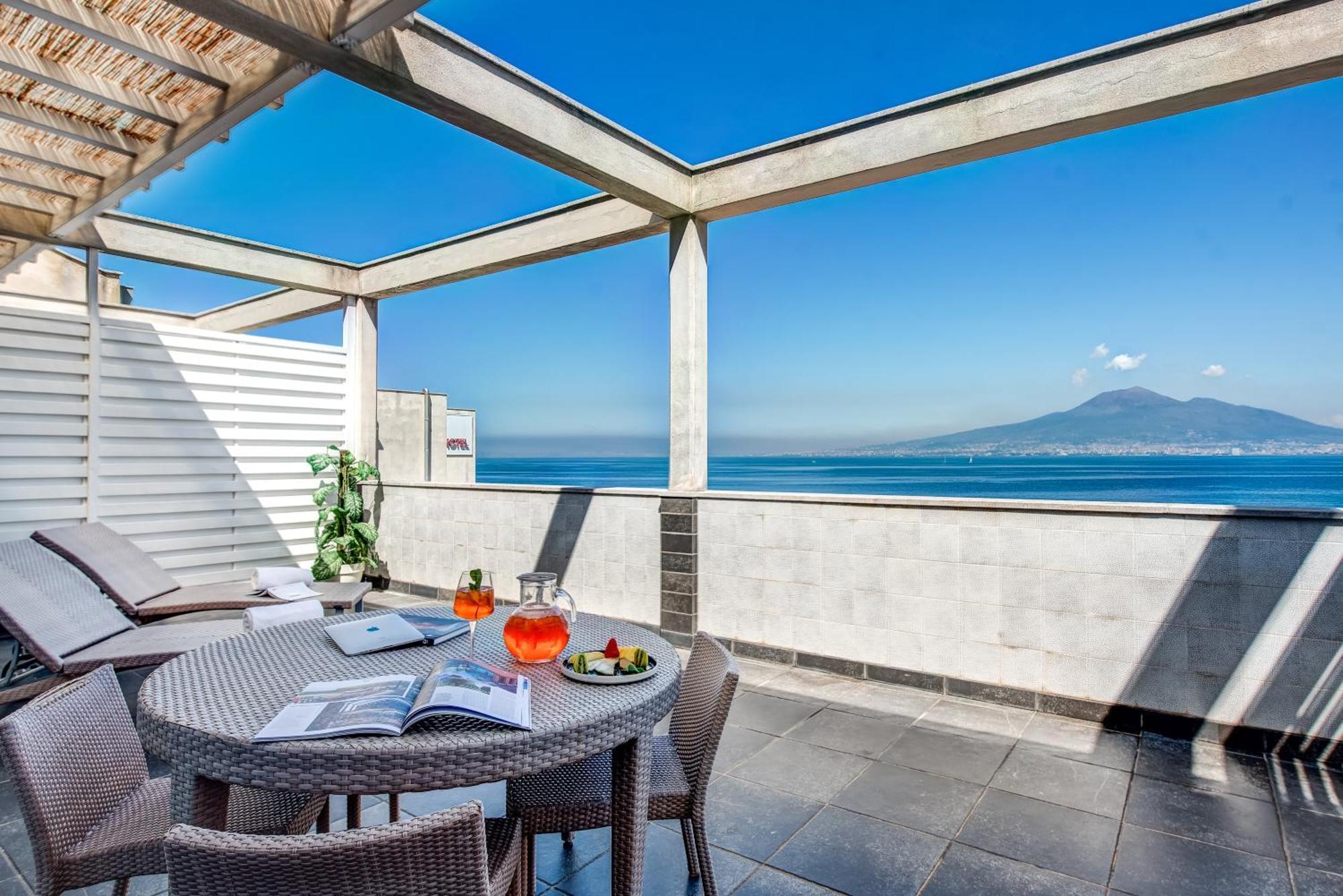 Suite Terrace,1703547071:JPEG