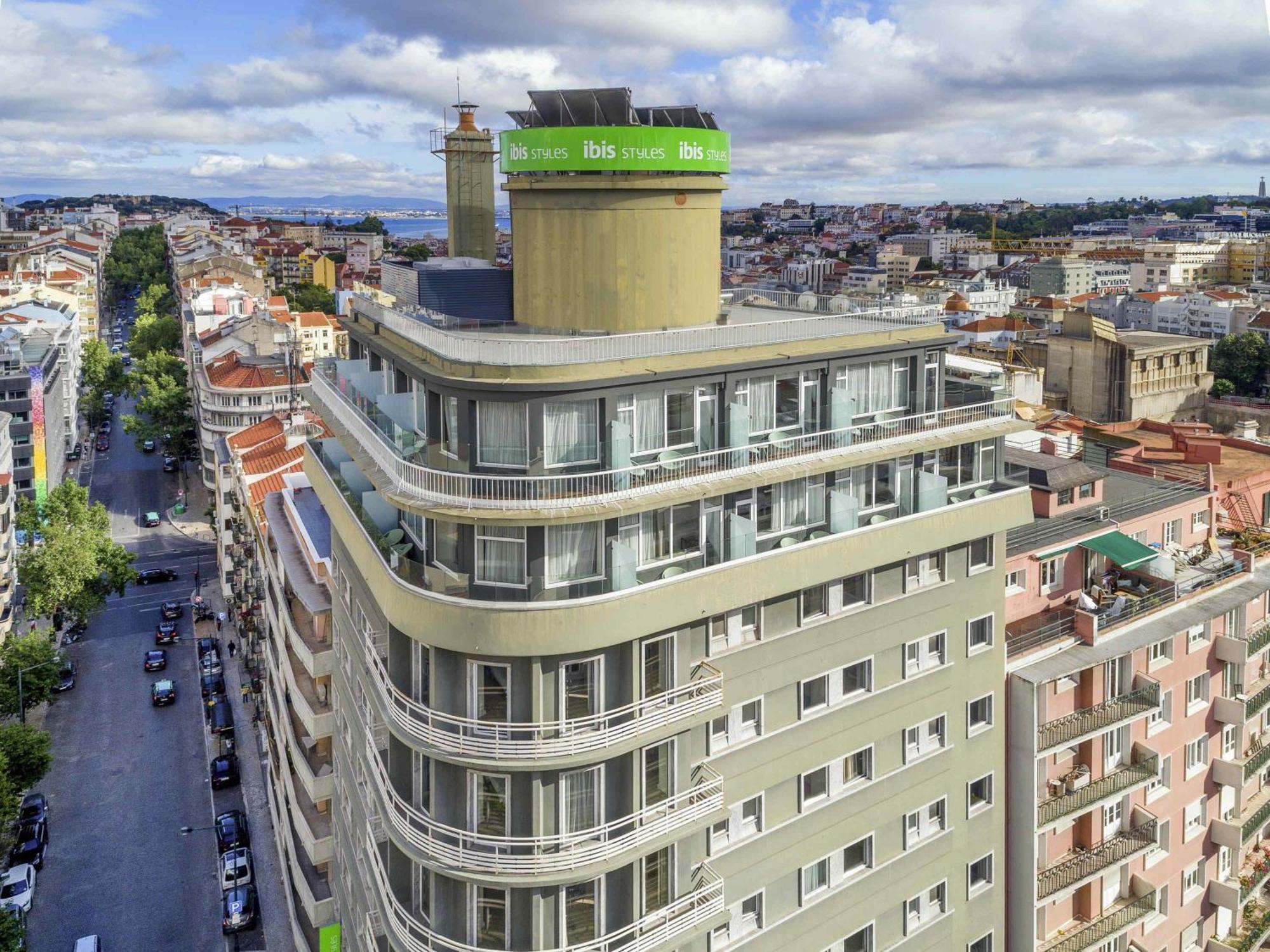 Large Double Room Balcony View