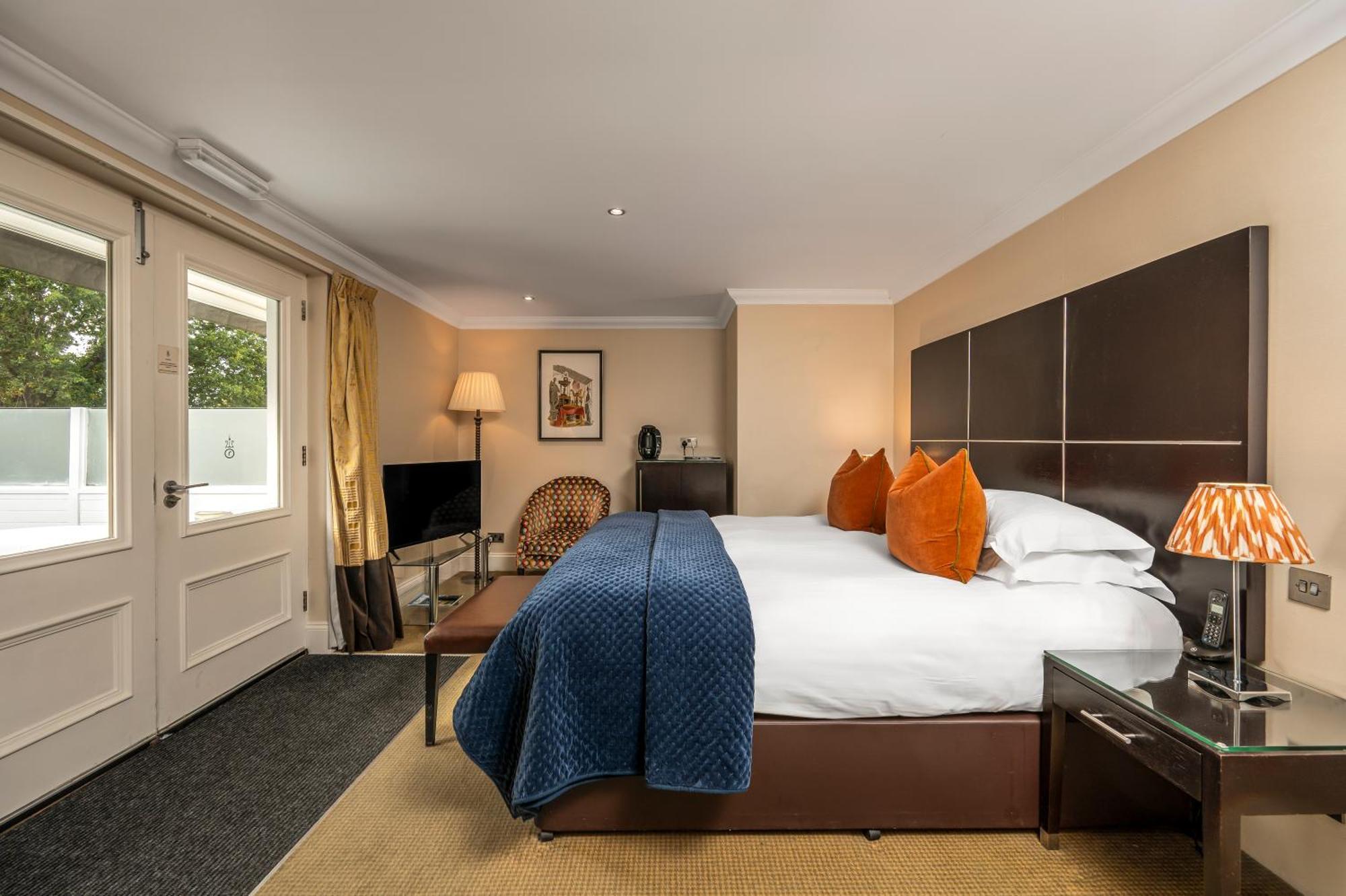 Extra Decadent Room