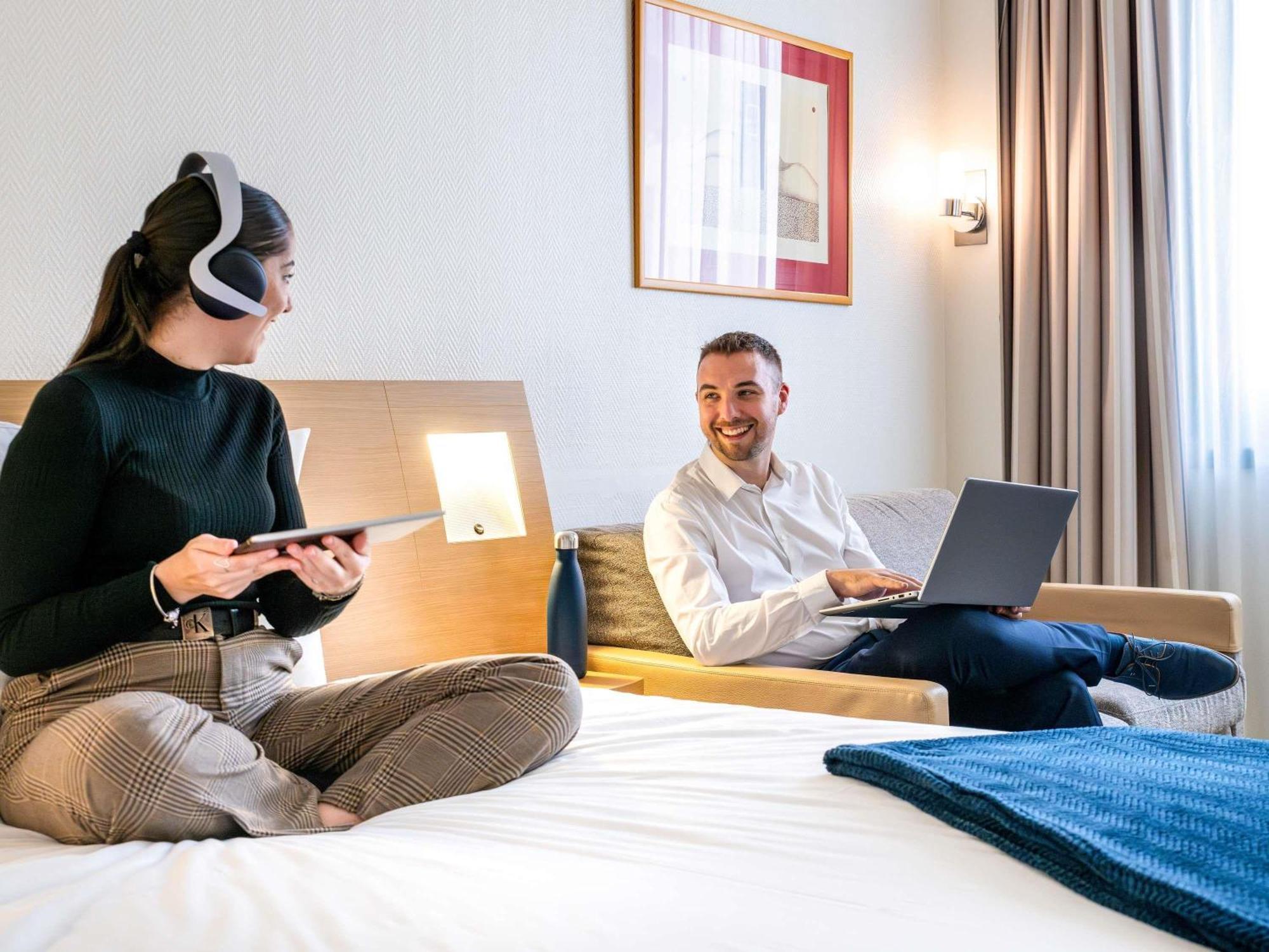 Classic Double Room with Sofa Bed,1704872466:JPEG