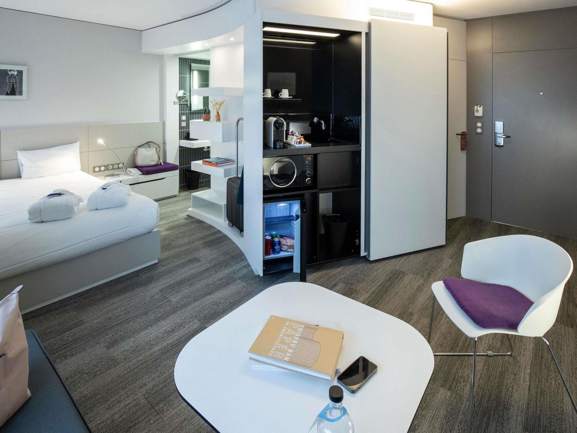 Executive Suite One Double Bed One Single Bed