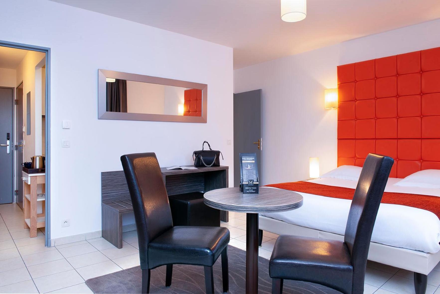 Chambre Double Standard (Rez-de-Chaussée)