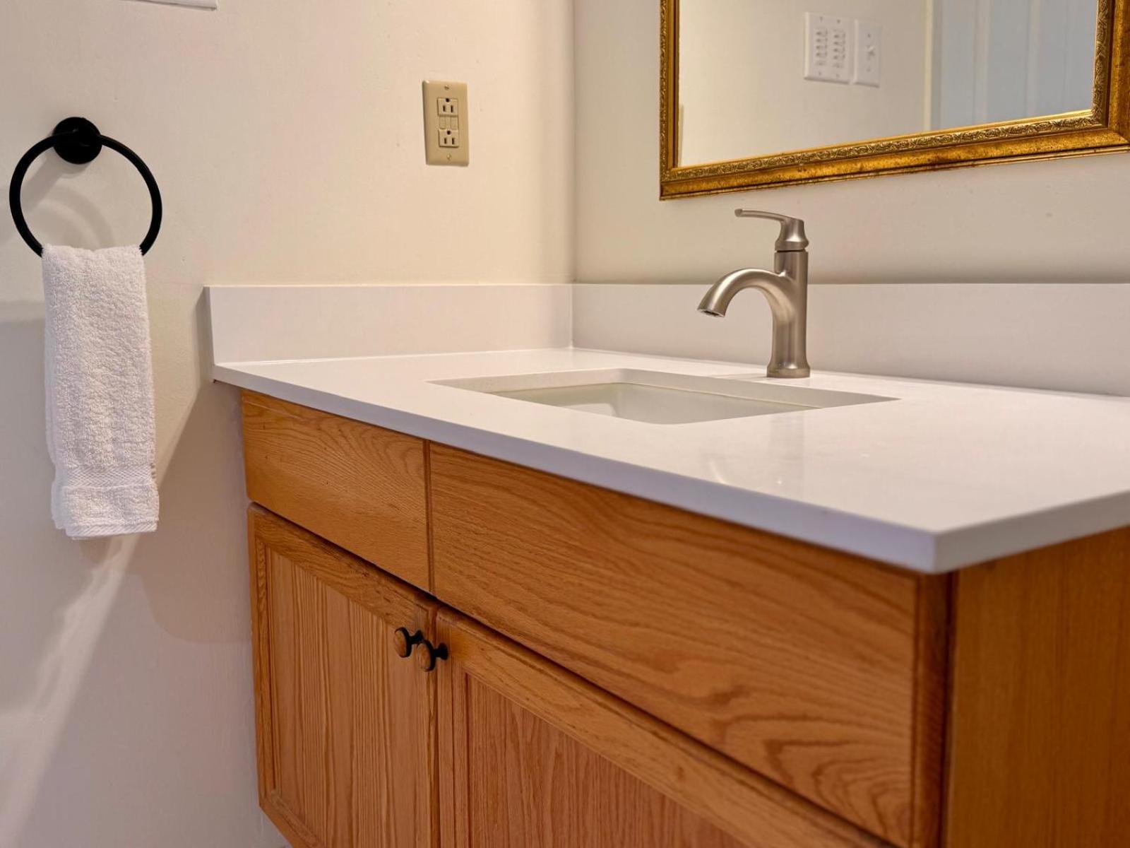 King Suite Spa Bath