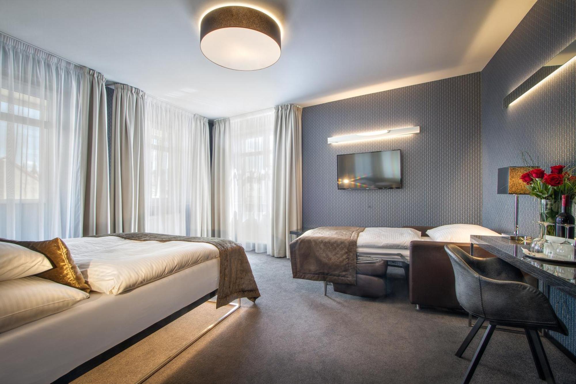 Deluxe Triple Room
