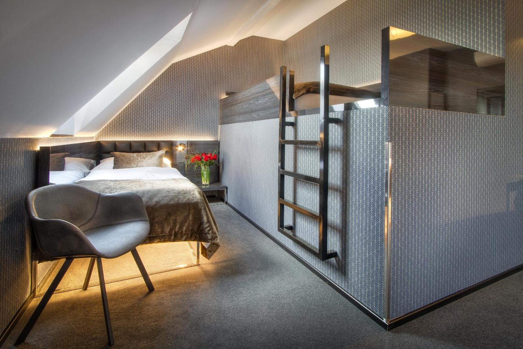 Deluxe Quadruple Room