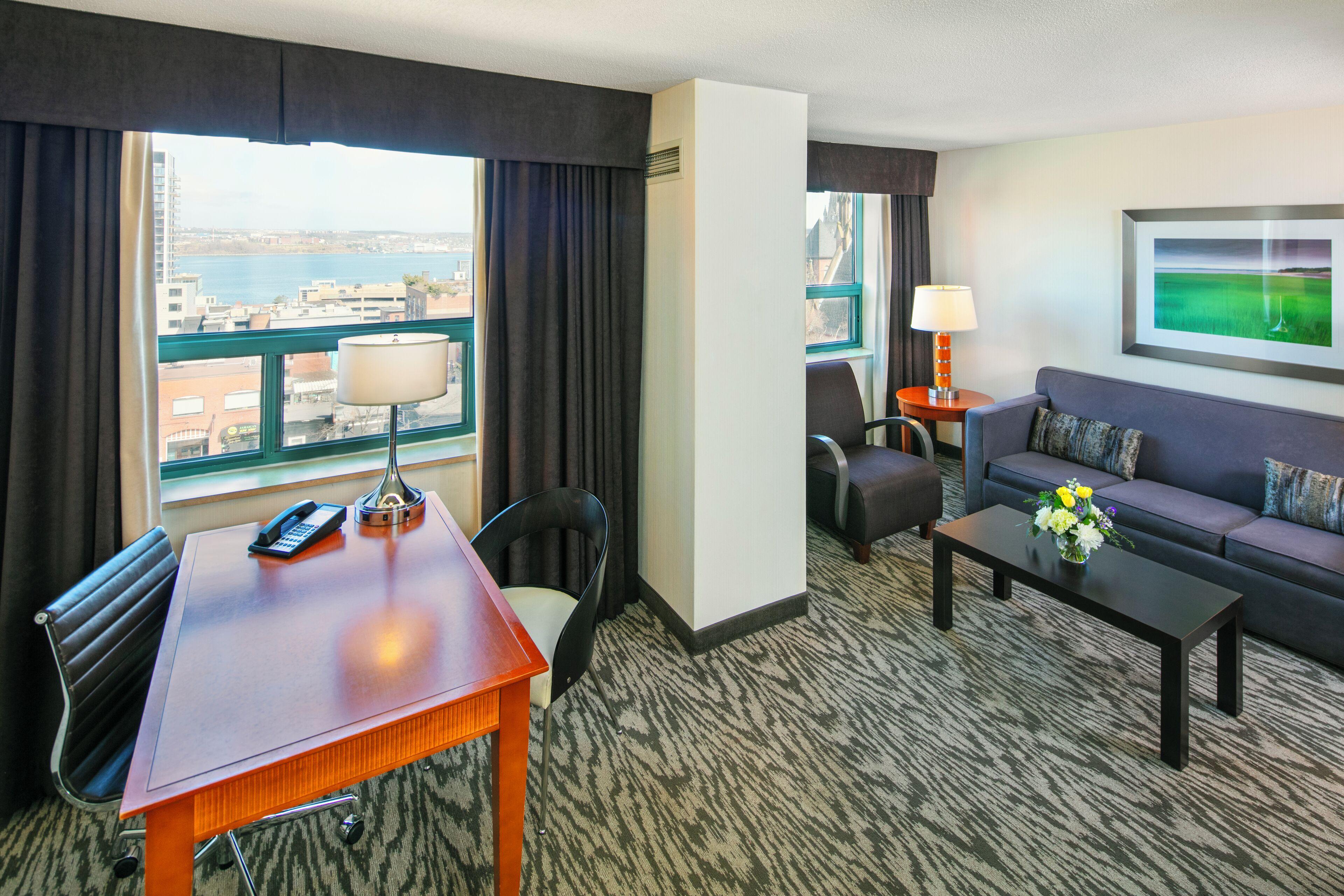 One-Bedroom King Suite