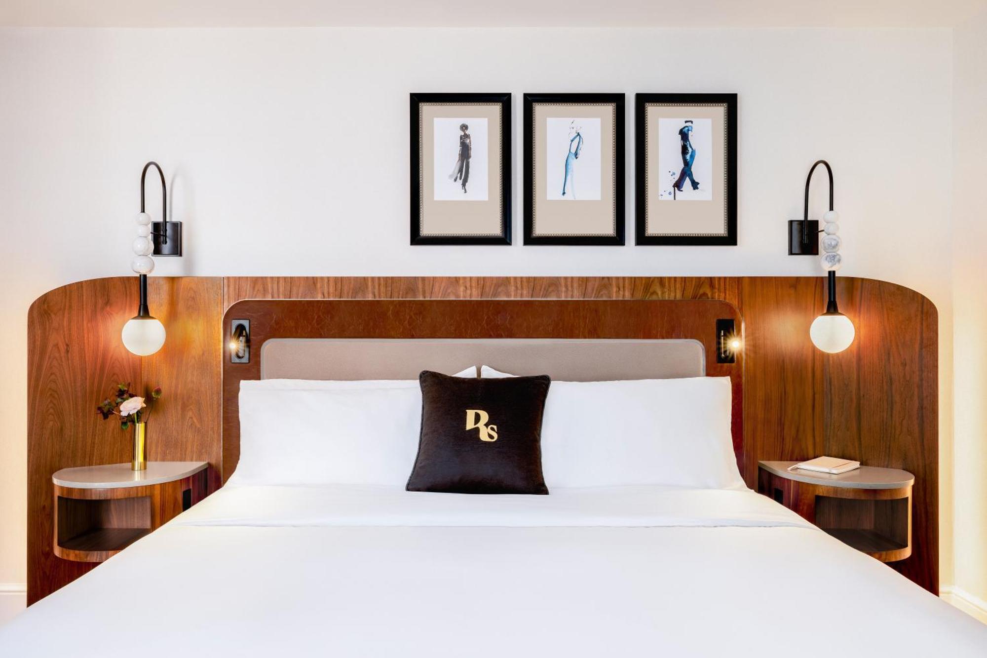 One-Bedroom King Suite,1705828673:JPEG