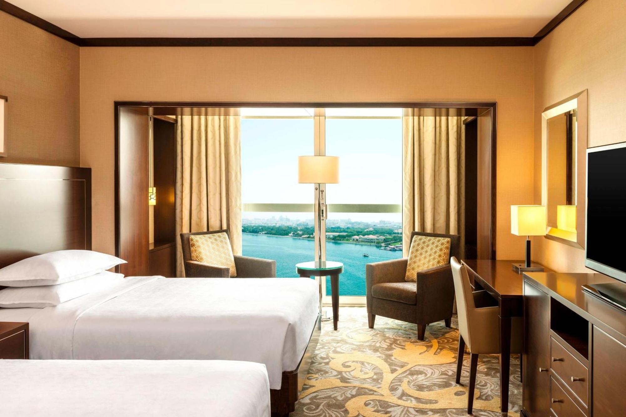 Deluxe Room Guest room 2 Twin or Single Beds Creek view