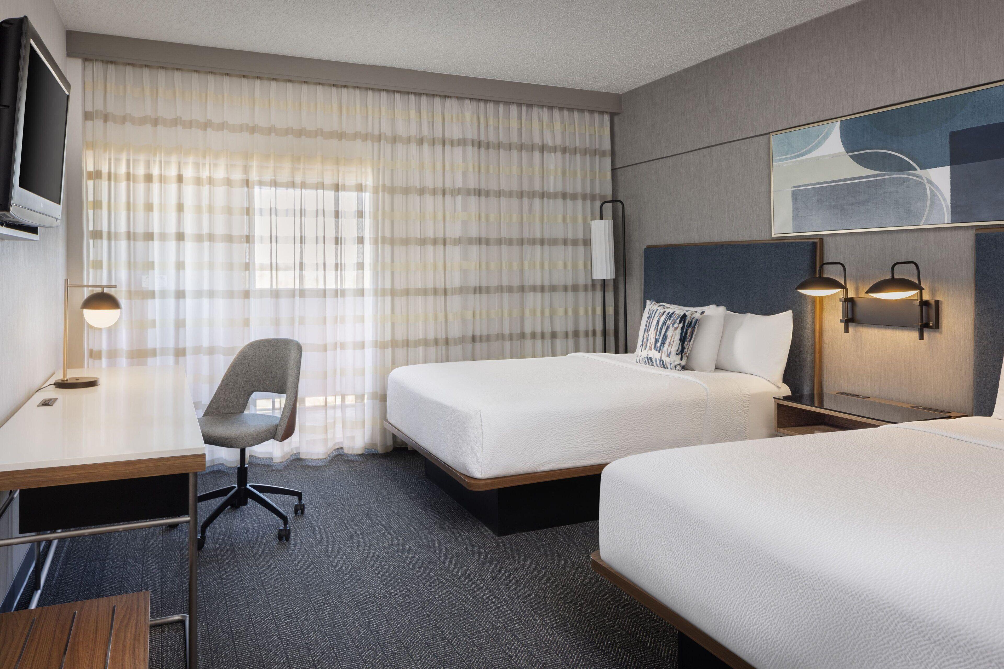 One-Bedroom Queen Suite Two Queen Beds Bathtub Sofa Bed Mobility Access or Hearing Accessible