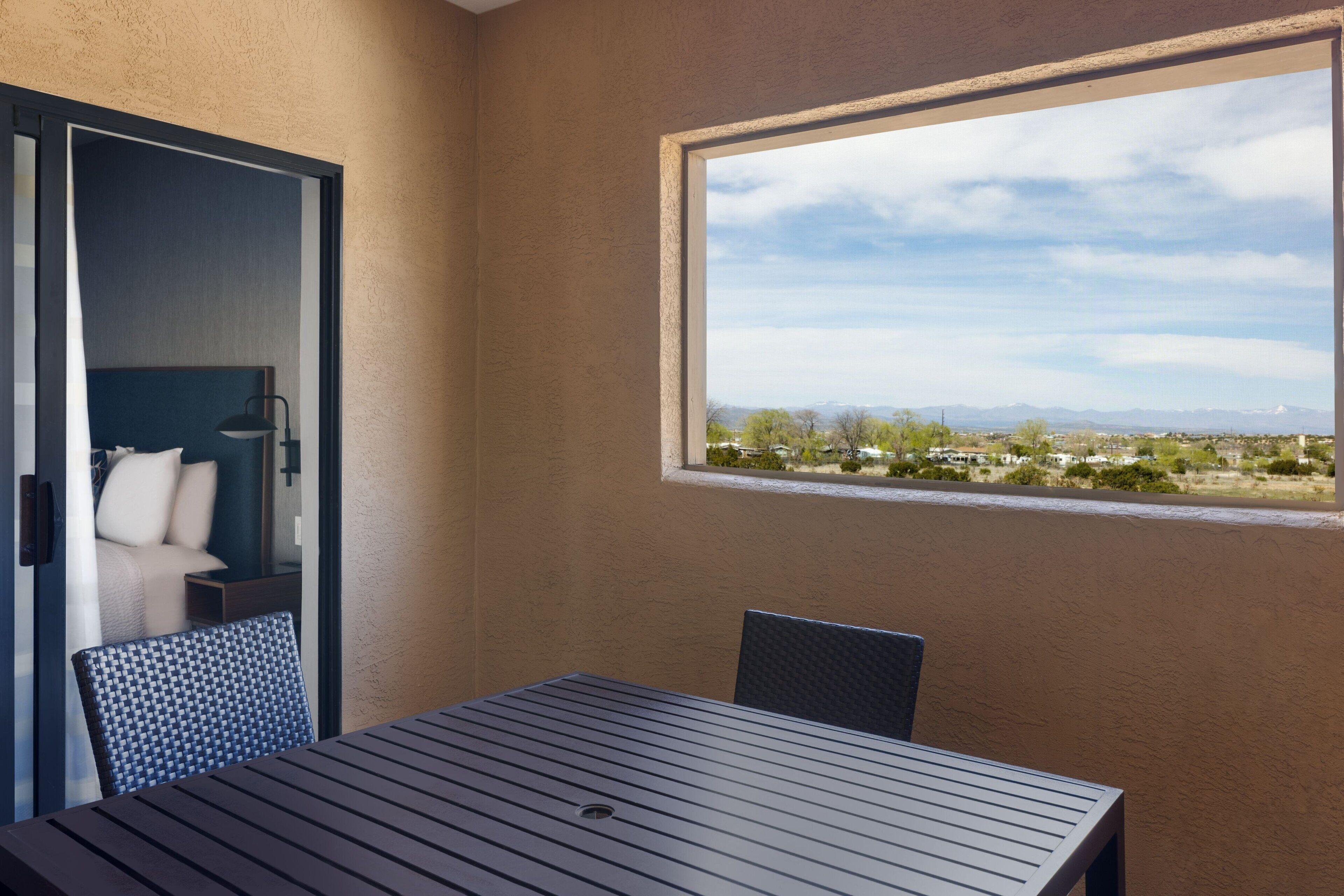One-Bedroom Apartment King Bed Bathtub Sofa Bed Mobility Access or Hearing Accessible