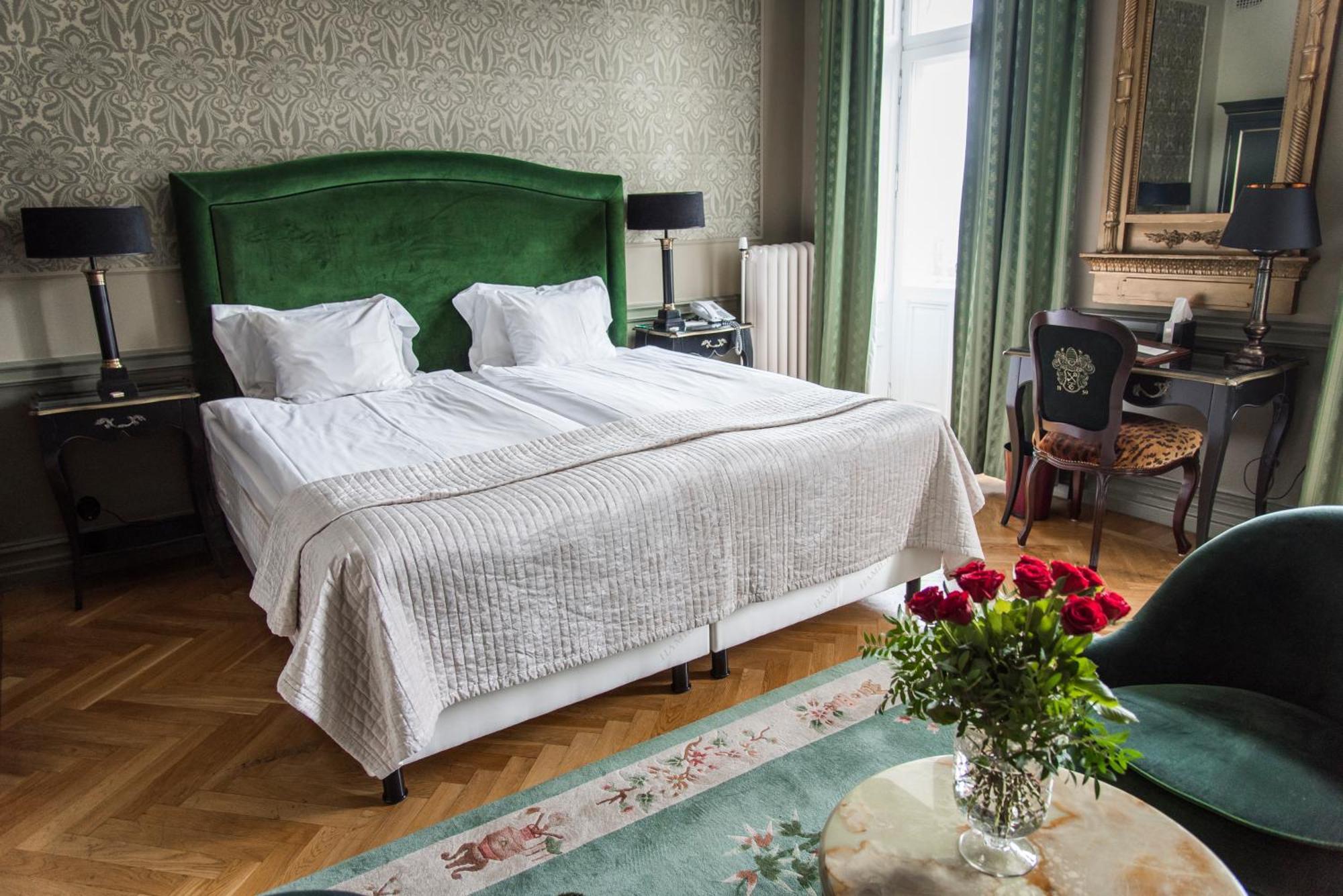Superior Double Room with Balcony