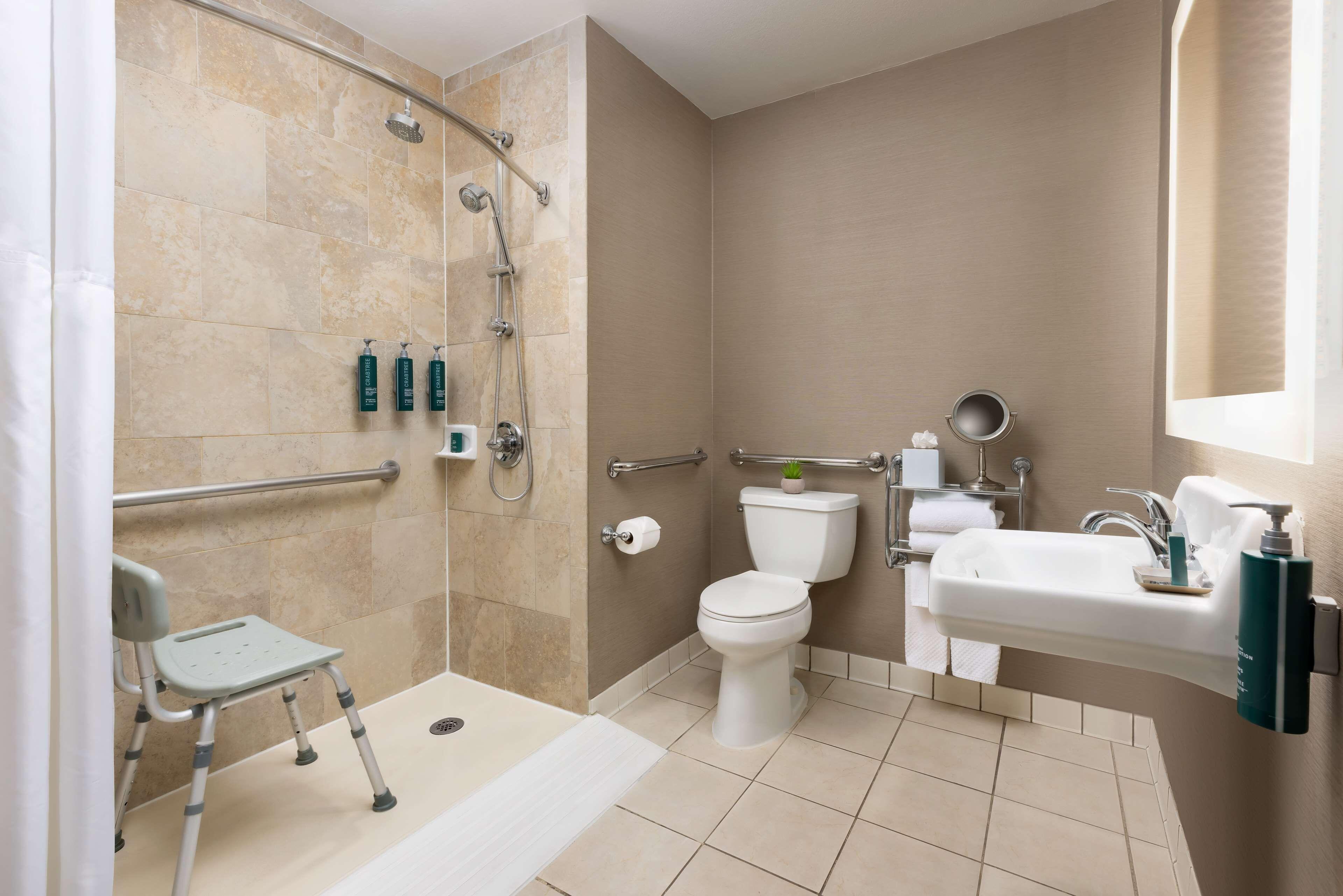 King Room Roll Shower Mobility Access