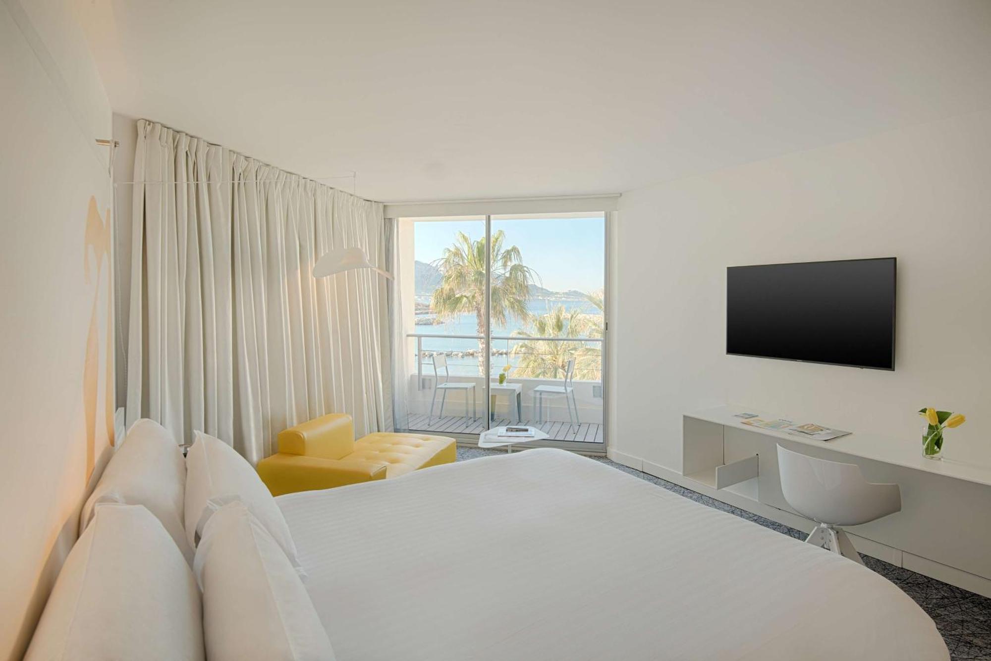 nhow Junior Suite Sea View