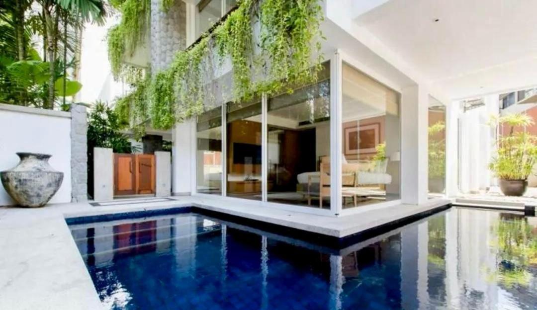 Three-Bedroom Apartment with Private Pool,1706803202:JPEG