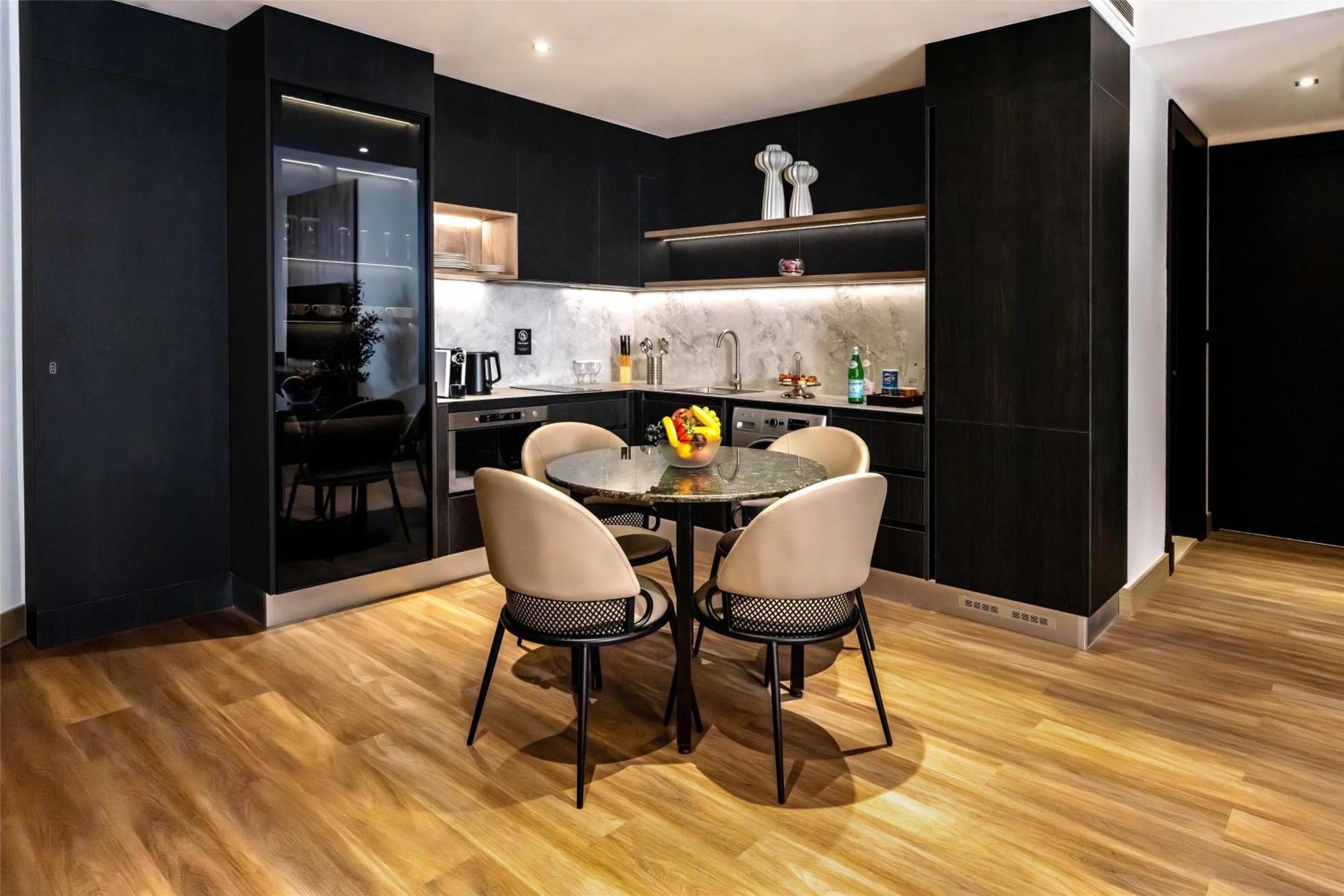 Premium One-Bedroom King Suite Kitchen