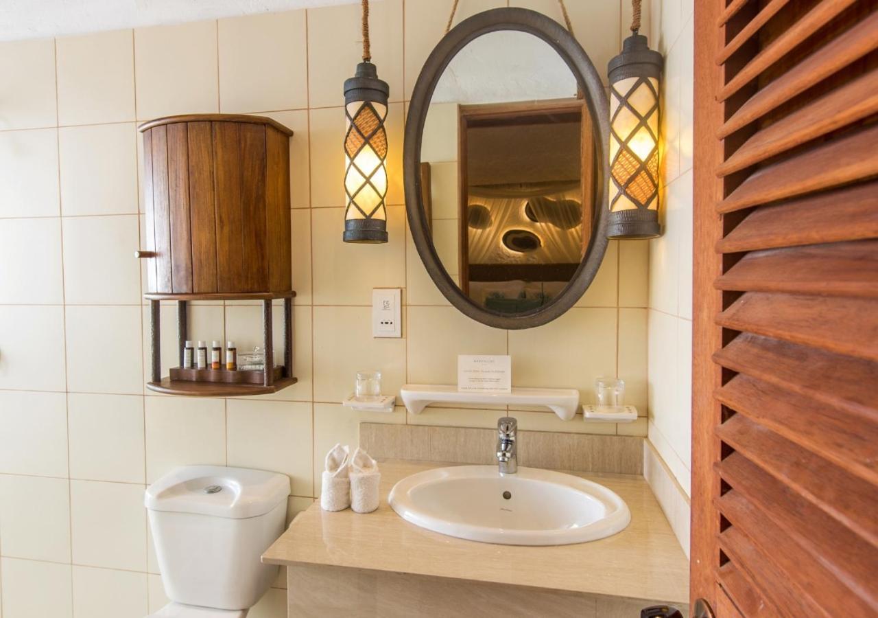 Beach Bungalow,1706811235:JPEG