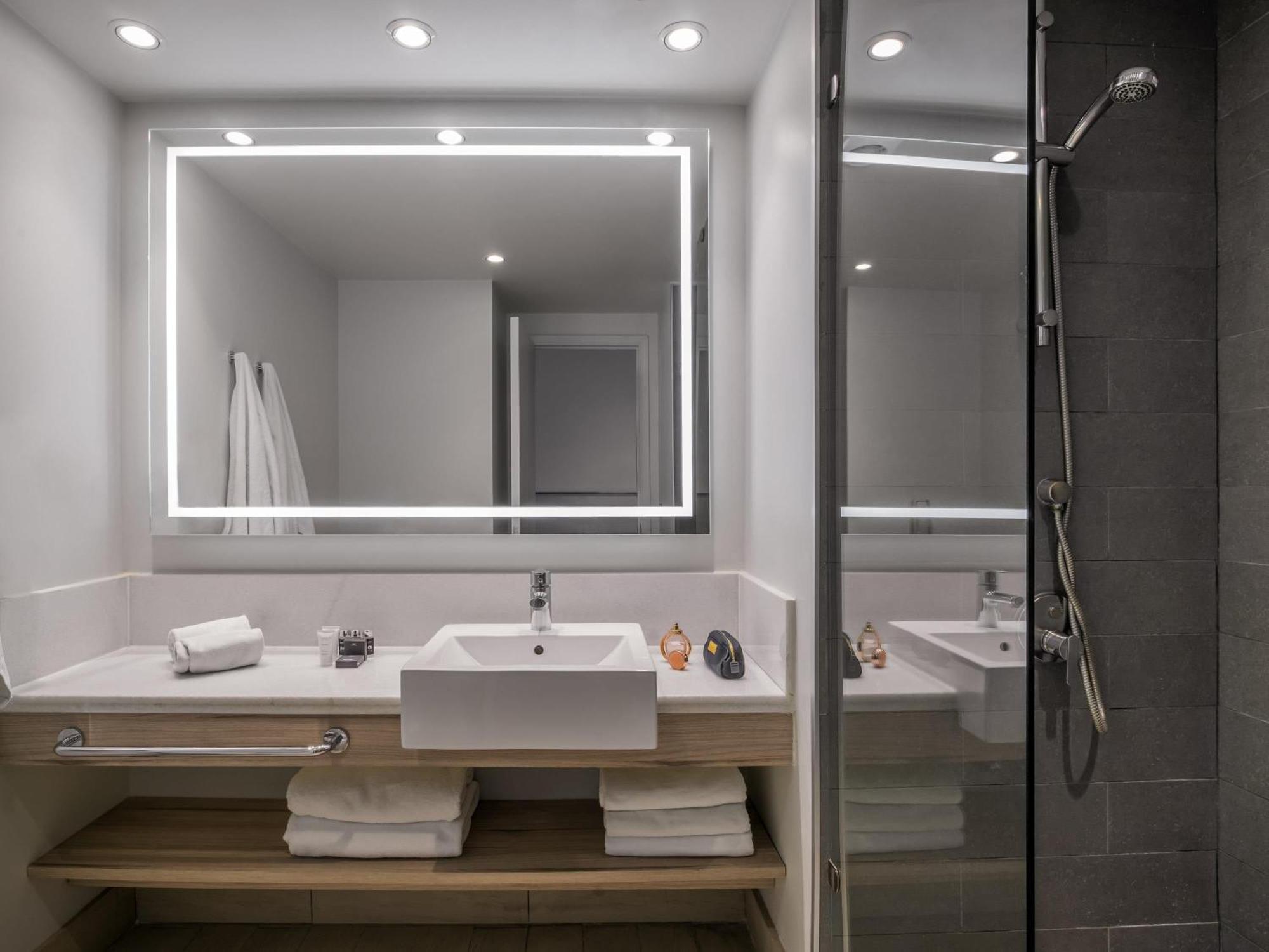 Deluxe King Room with View,1710616509:JPEG