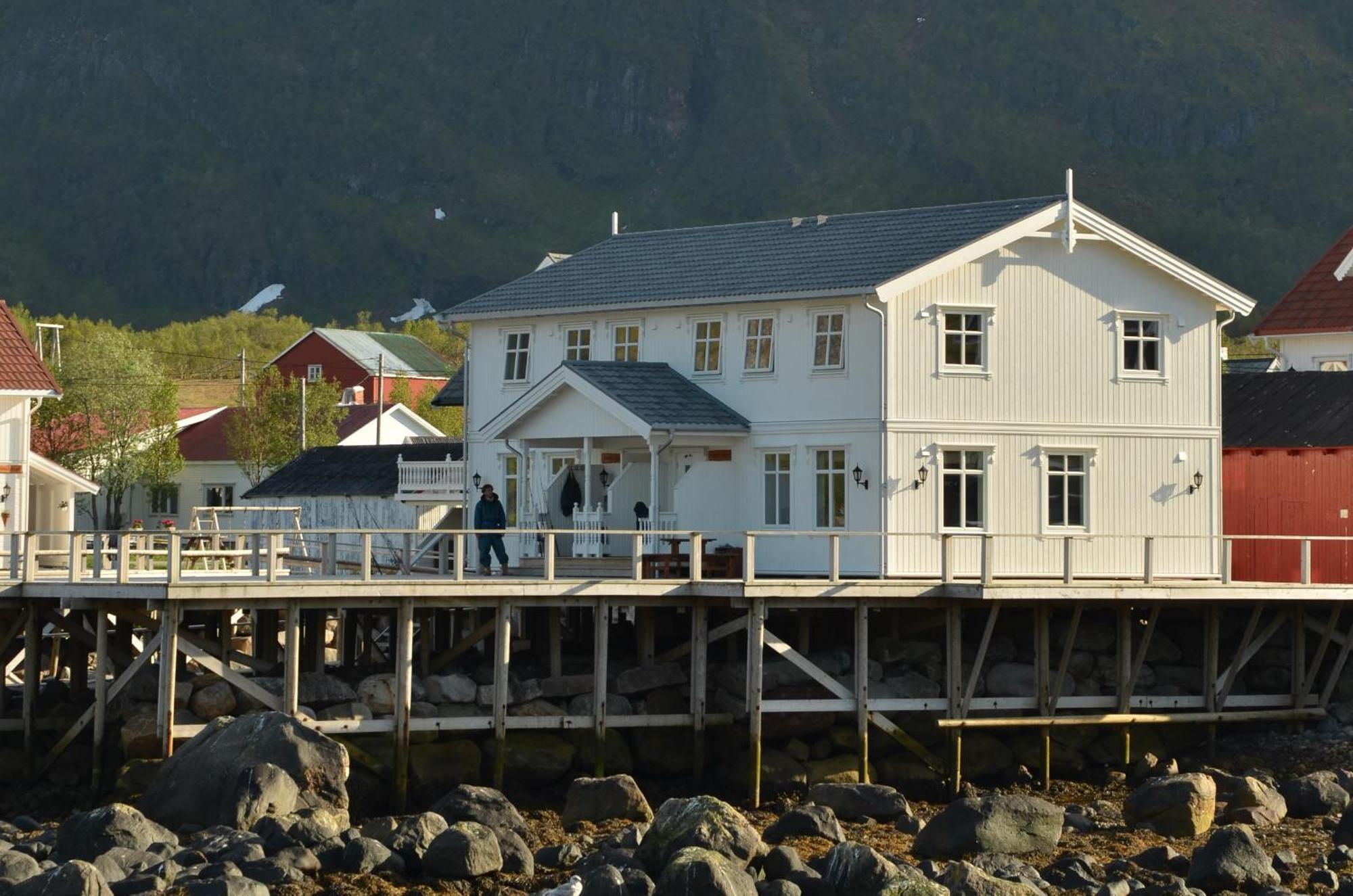 Five-Bedroom Apartment,1706850610:JPEG