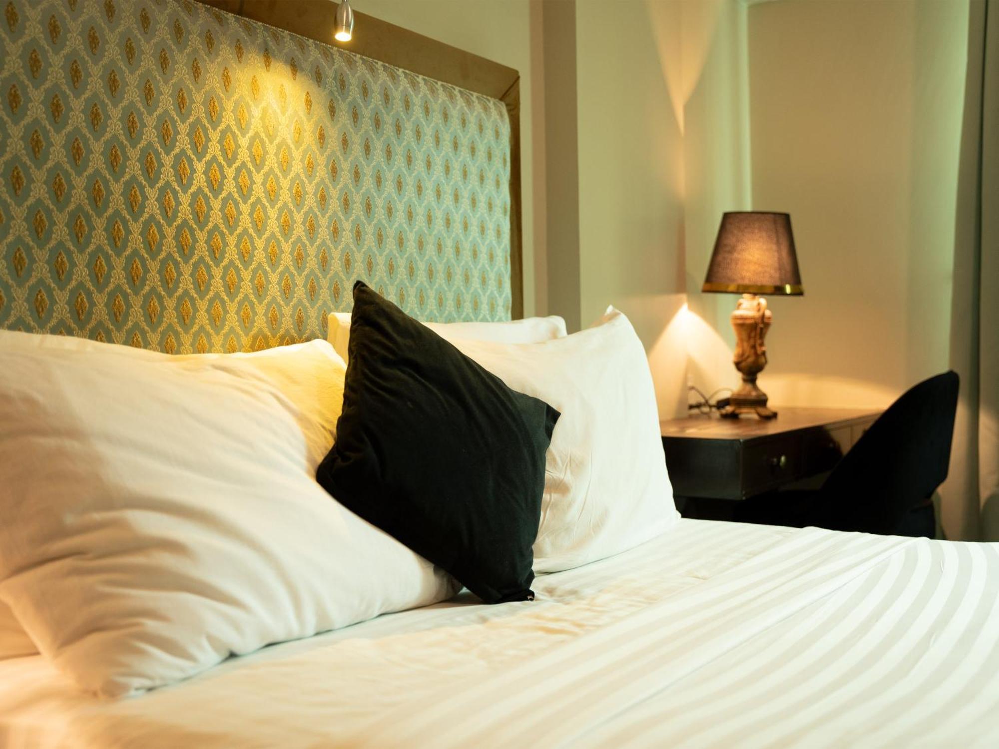 Deluxe Single Room