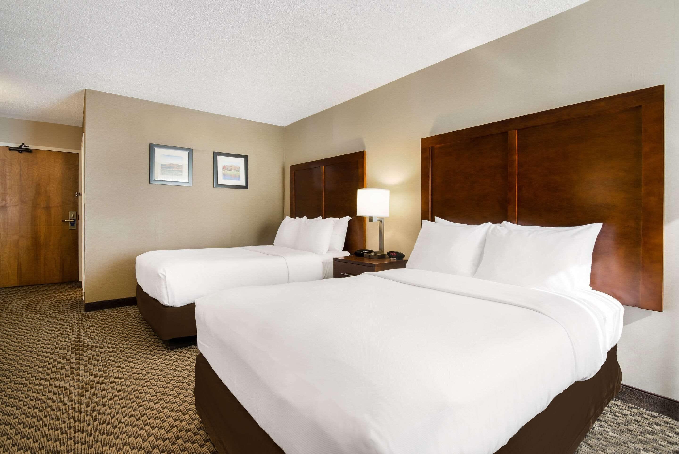 Double Room Two Double Beds Non-Smoking