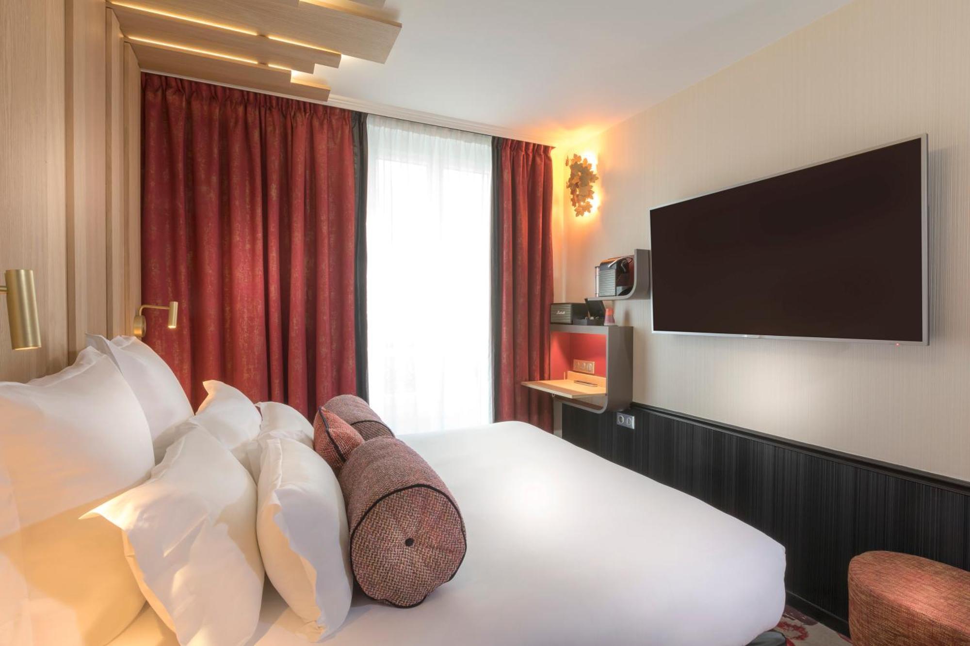 Standard Double or Twin Room Building 1