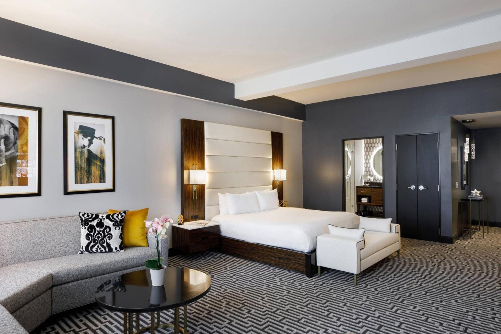 Guest Room 1 King