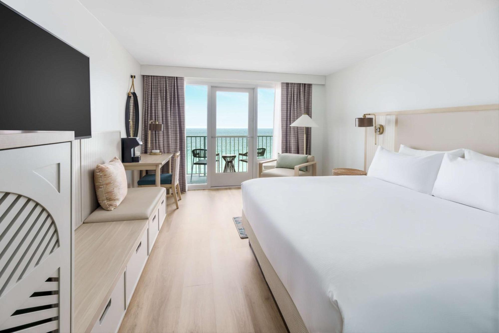 Gulf Front King Room Balcony