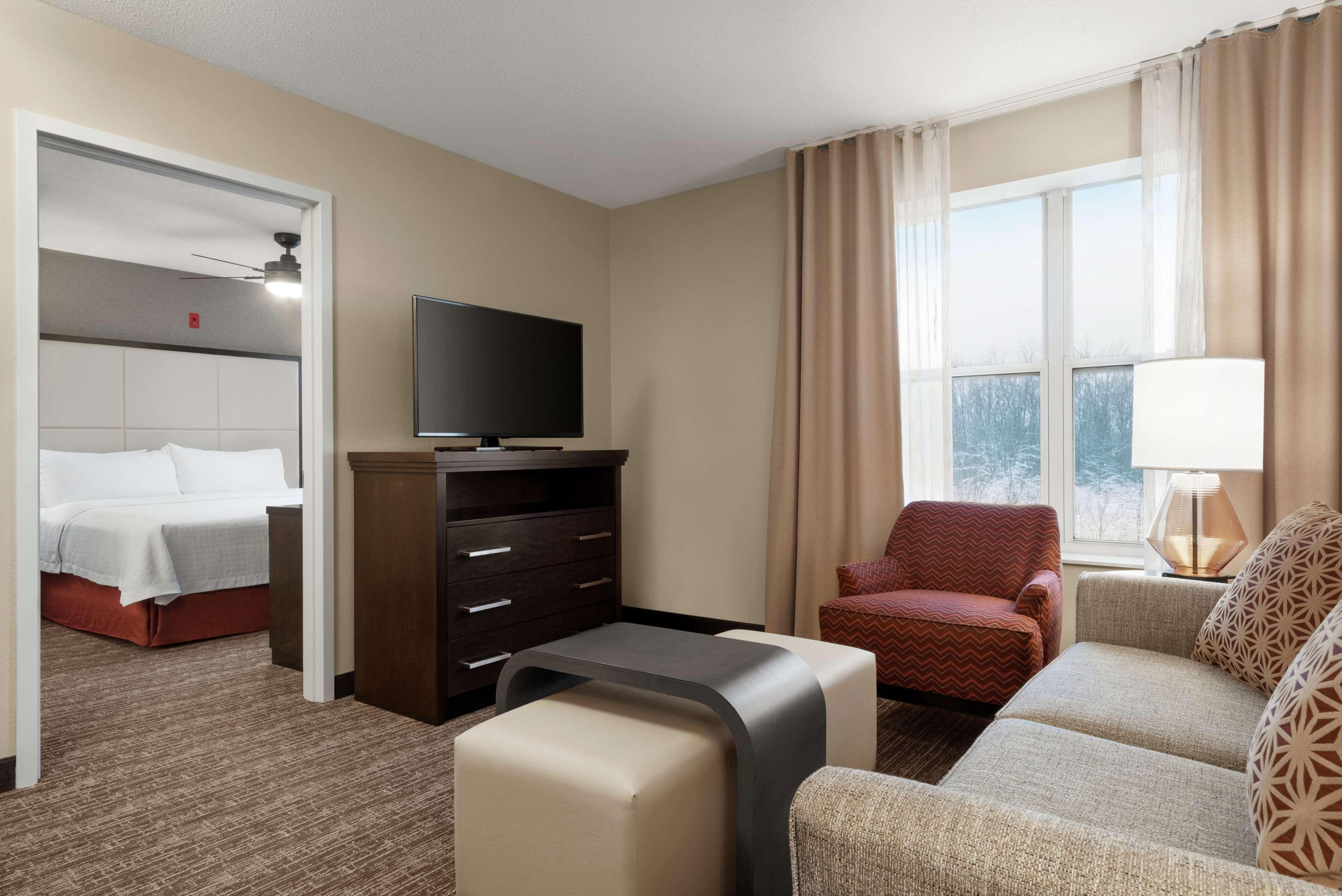 One-Bedroom King Suite Non-Smoking