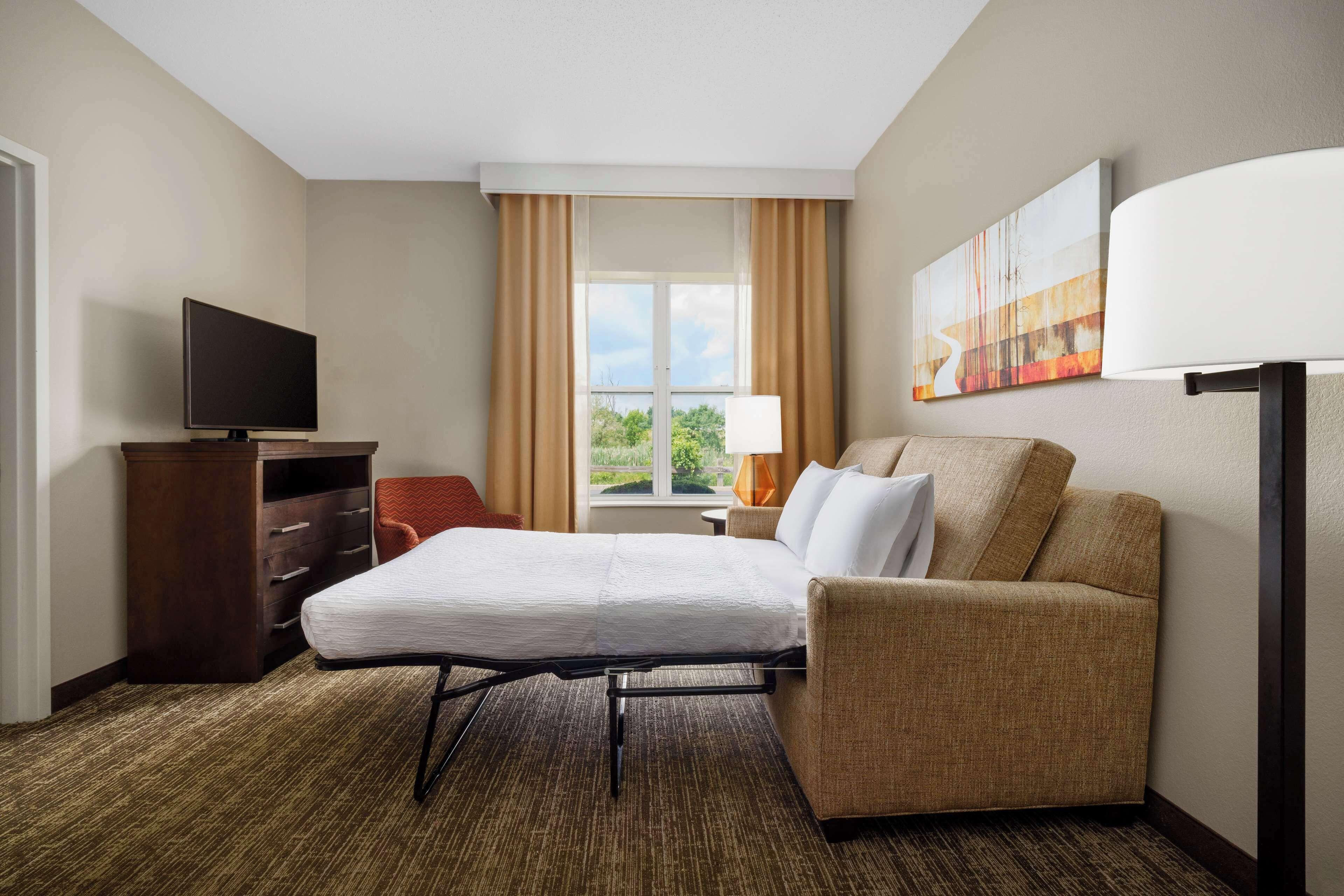 One-Bedroom King Suite Non-Smoking