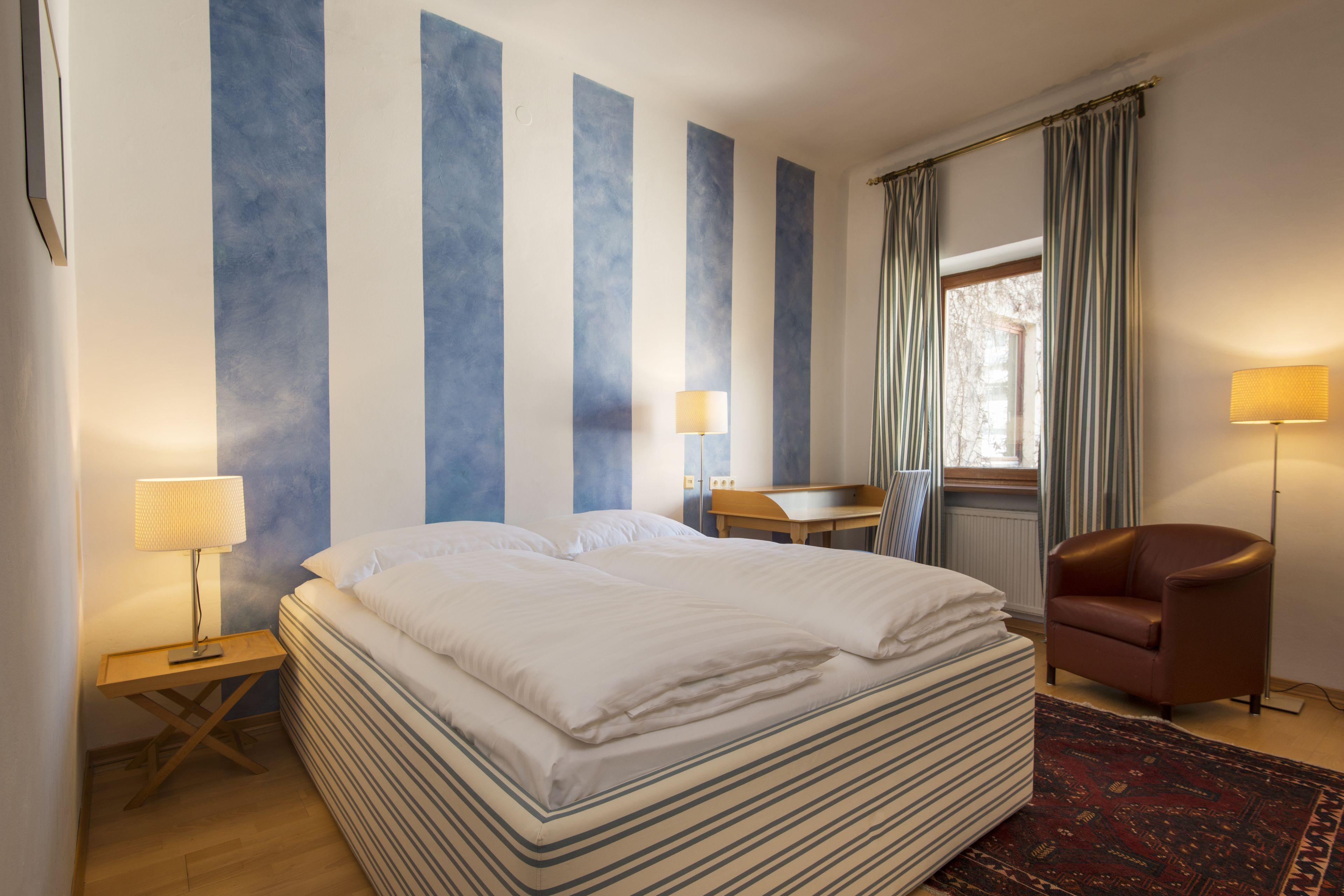 Double Room,1516404100:JPEG
