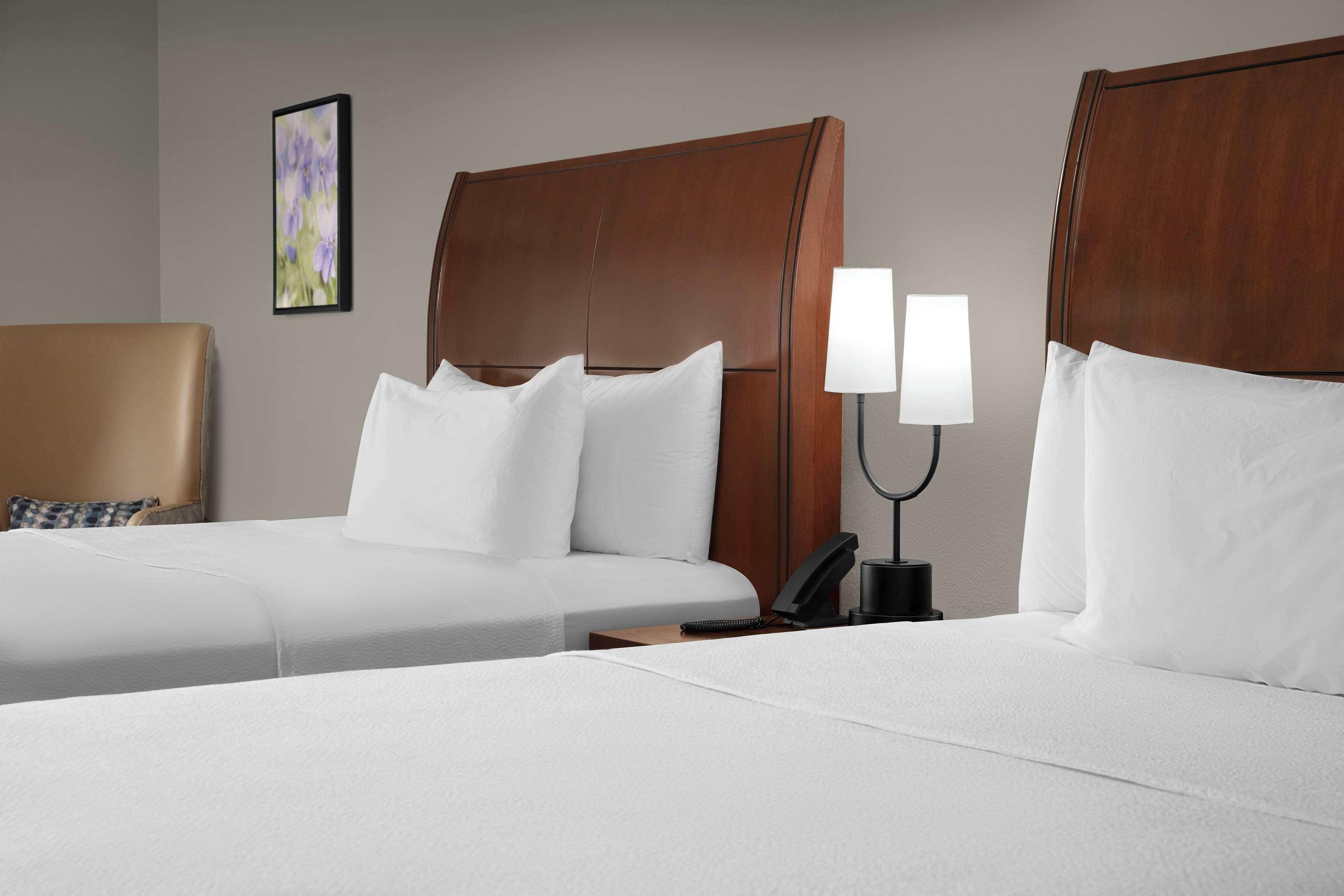 Queen Room Two Queen Beds Shower or Tub