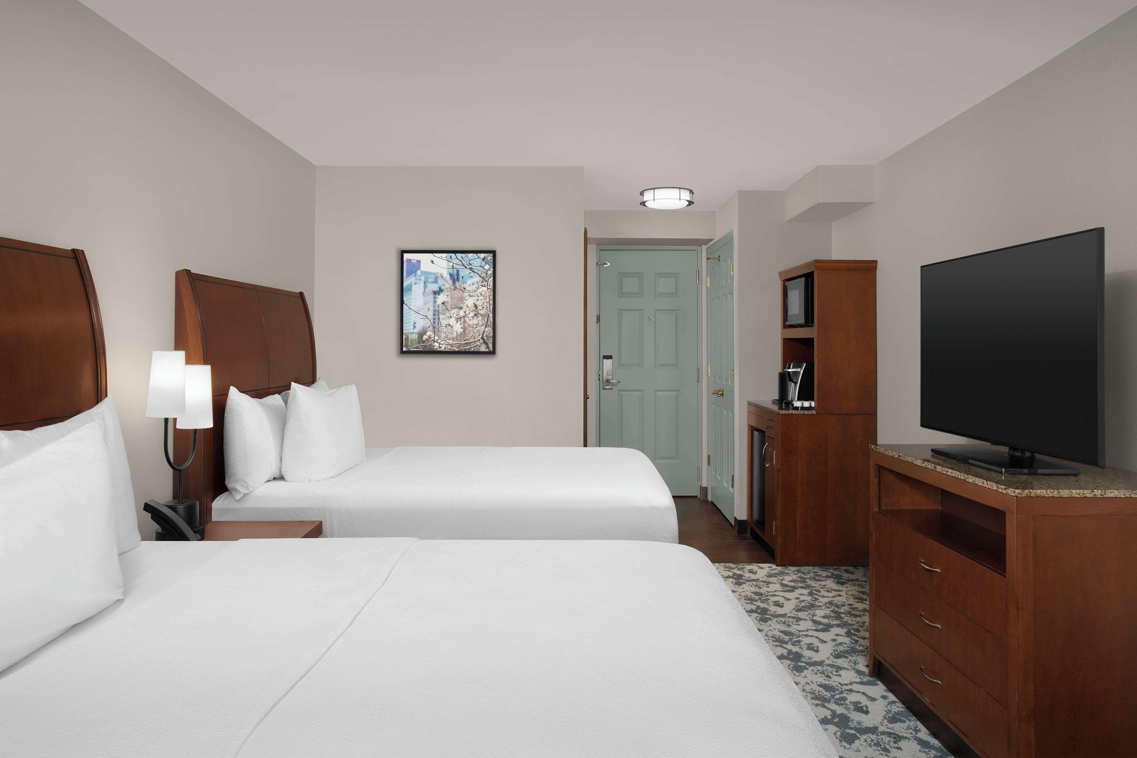 Queen Room Two Queen Beds Shower or Tub