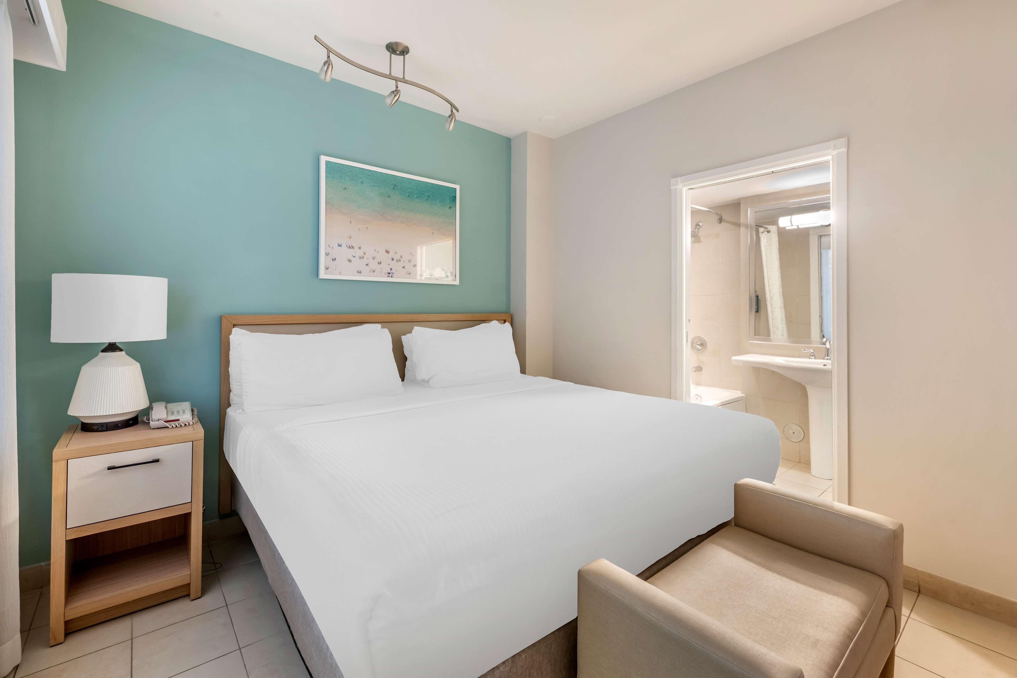 Two Bedroom Suite Two King Beds Sofabed