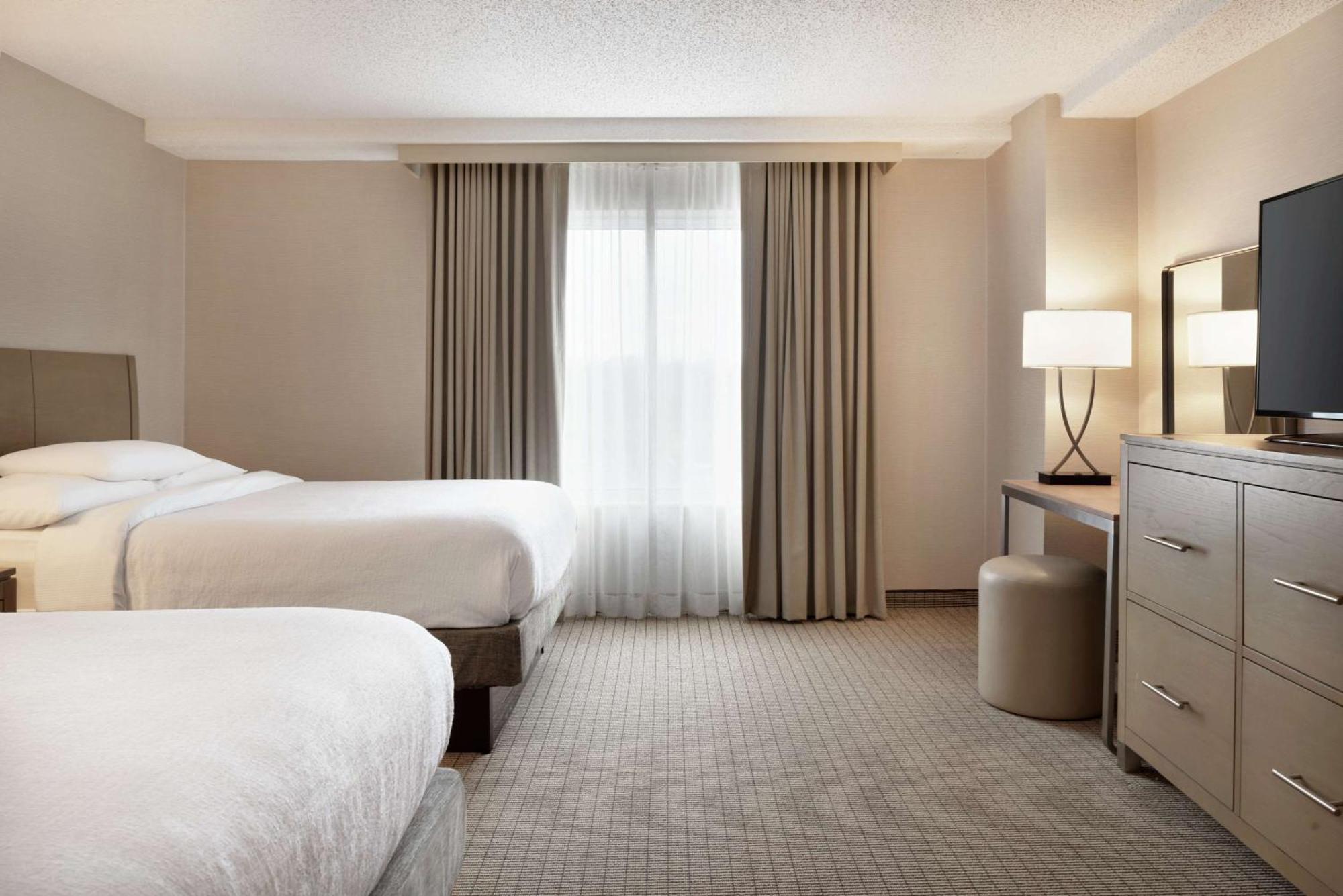 Suite Two Double Beds Non-Smoking