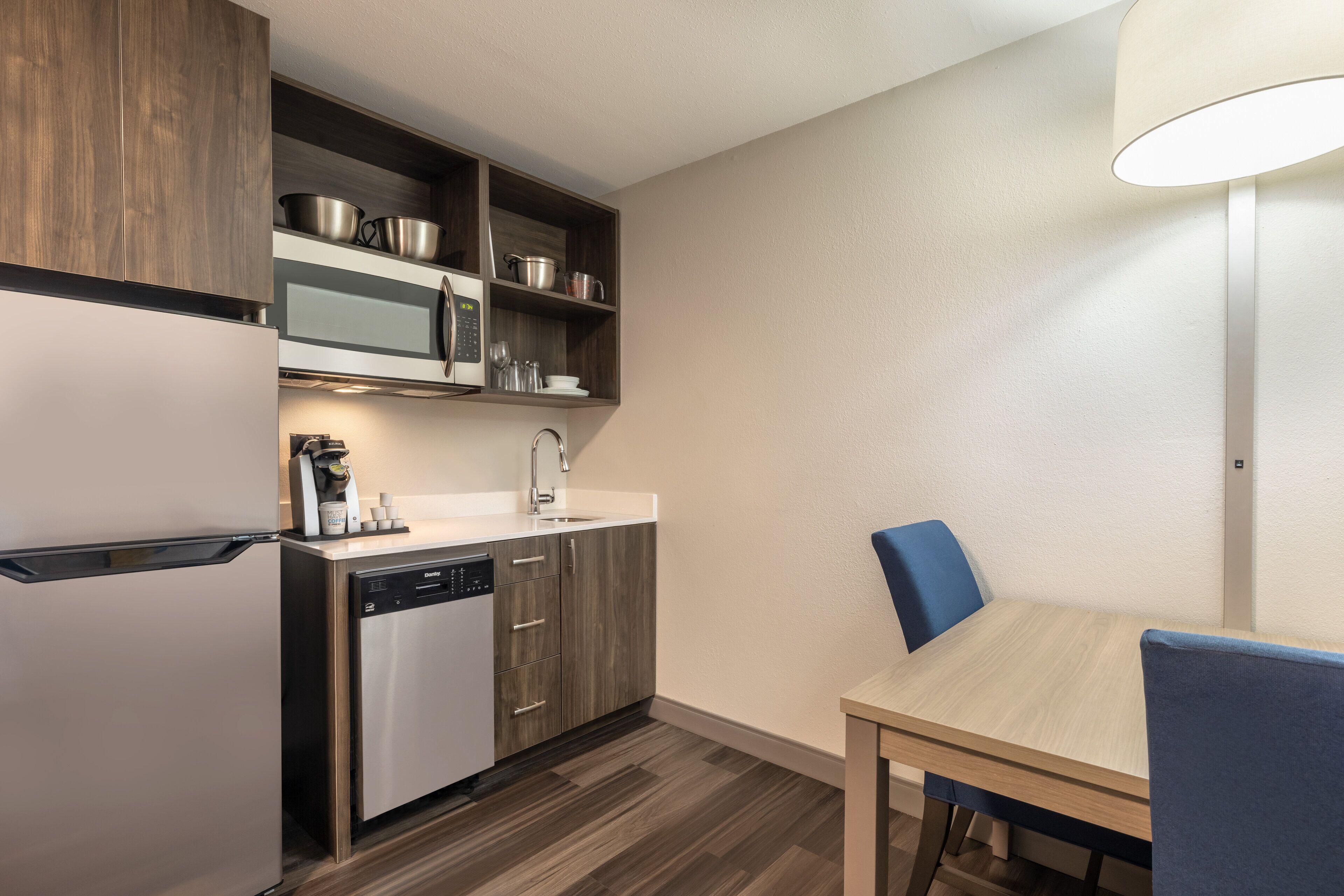 King Suite Dining Area