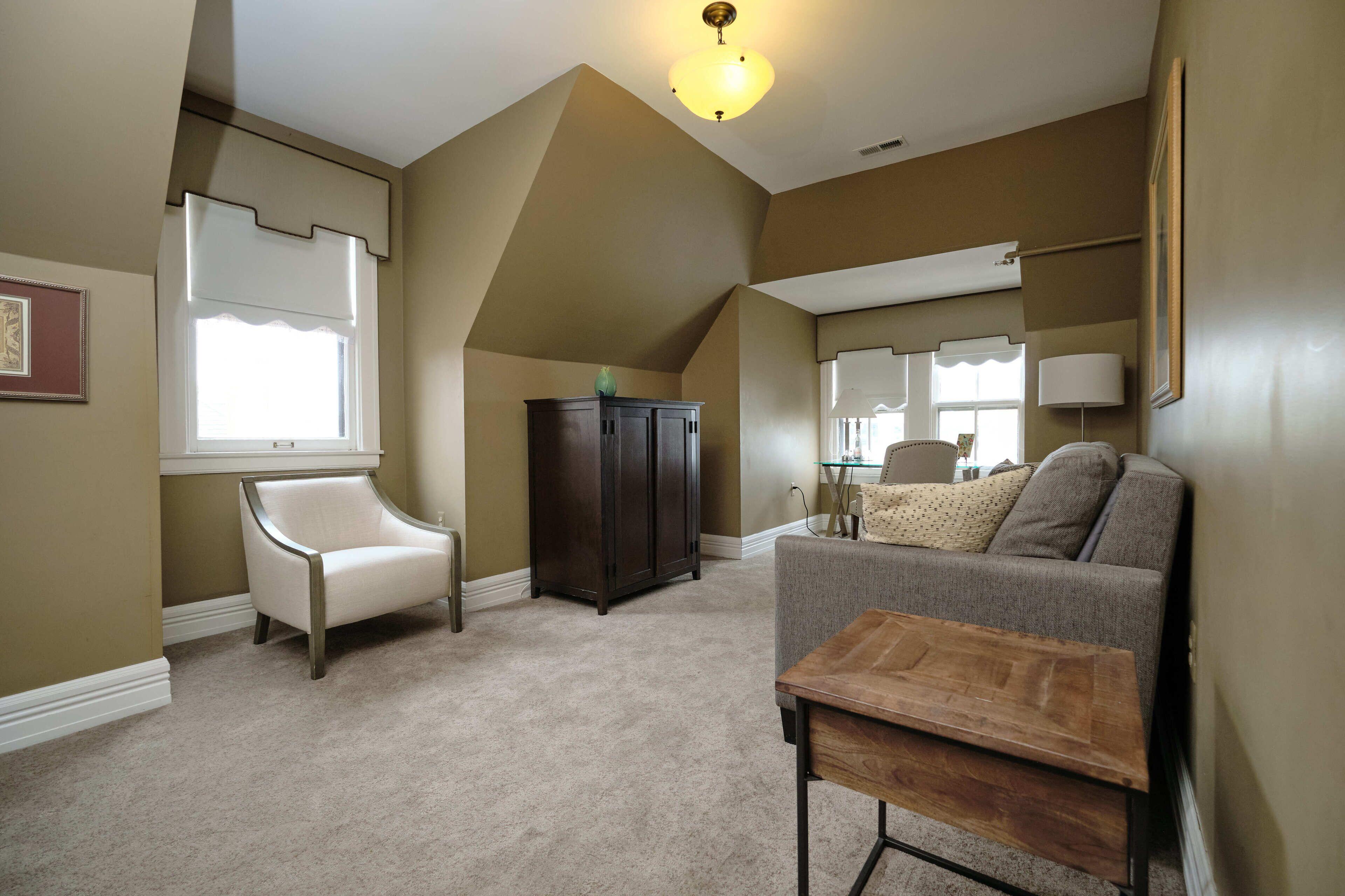 Queen Suite