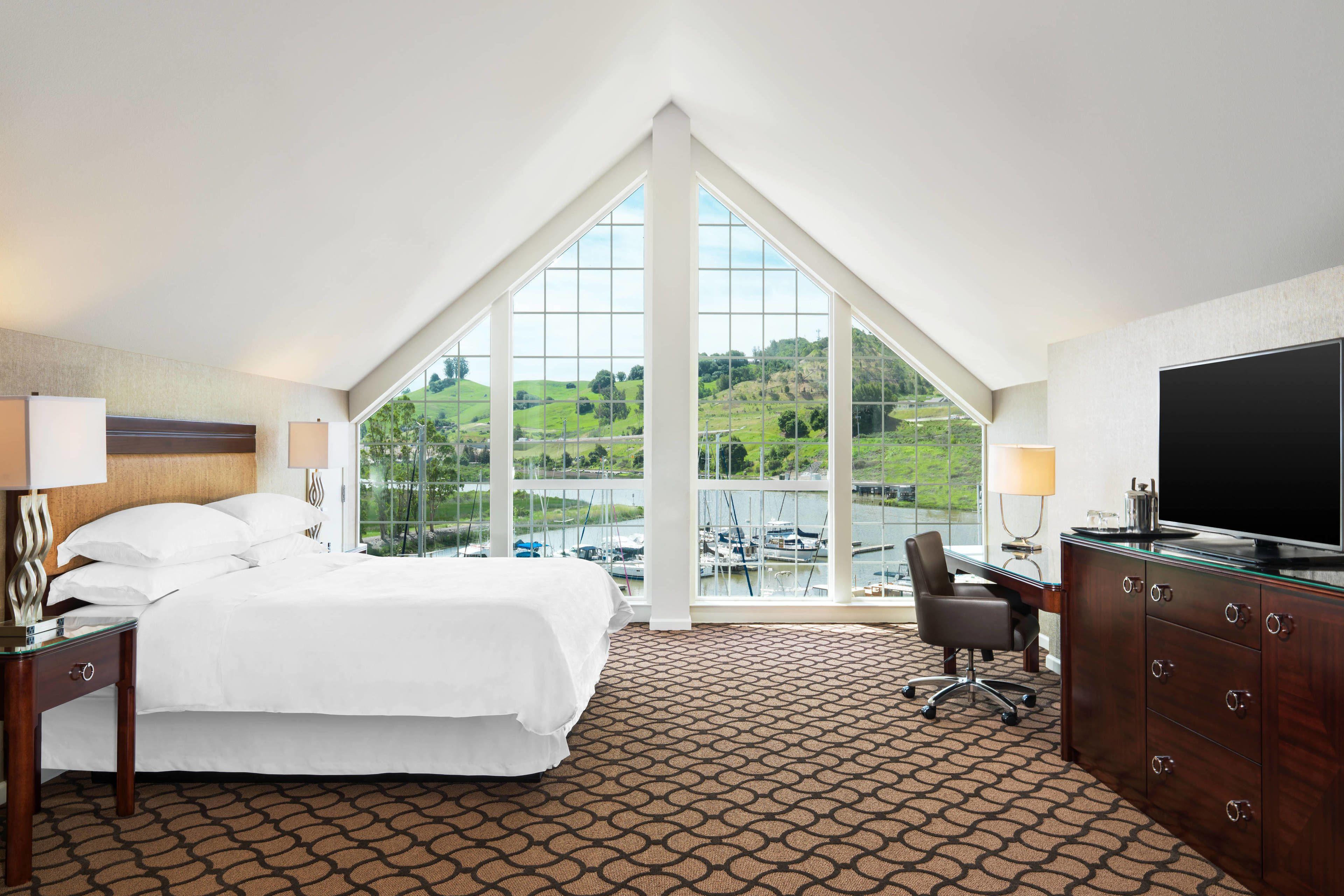 King Suite Marina View