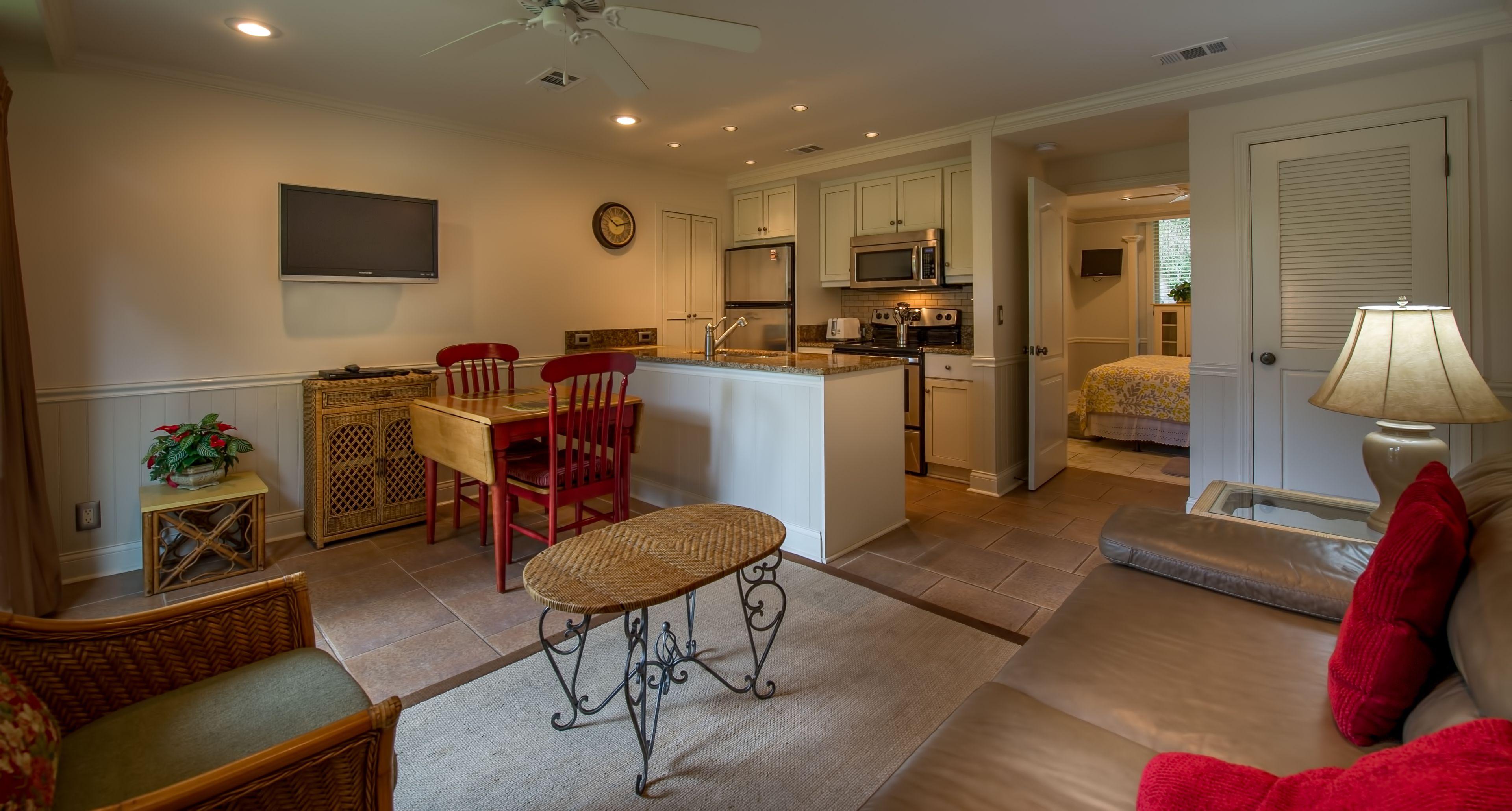 One-Bedroom Suite Island View