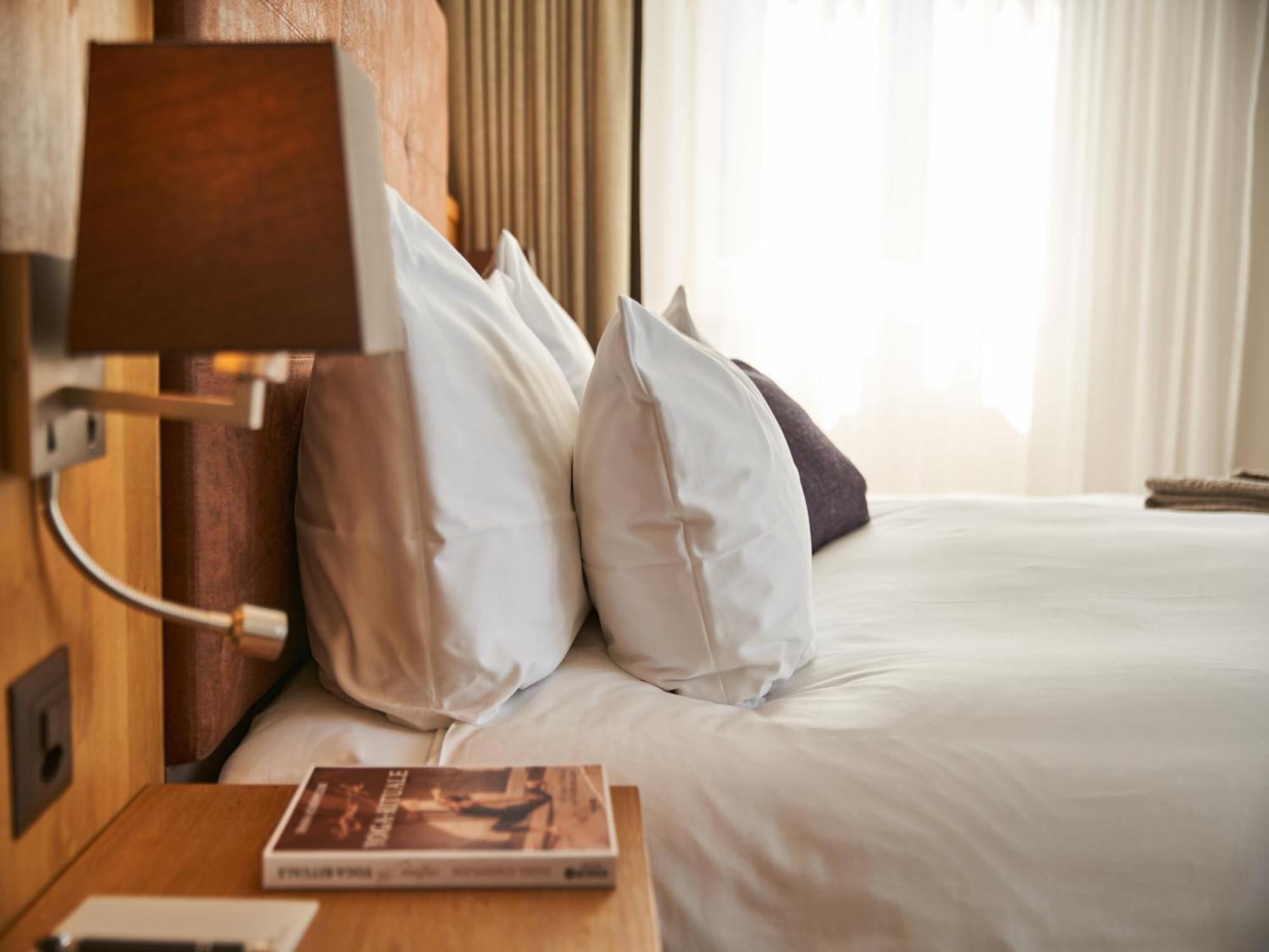 Superior Comfort Room
