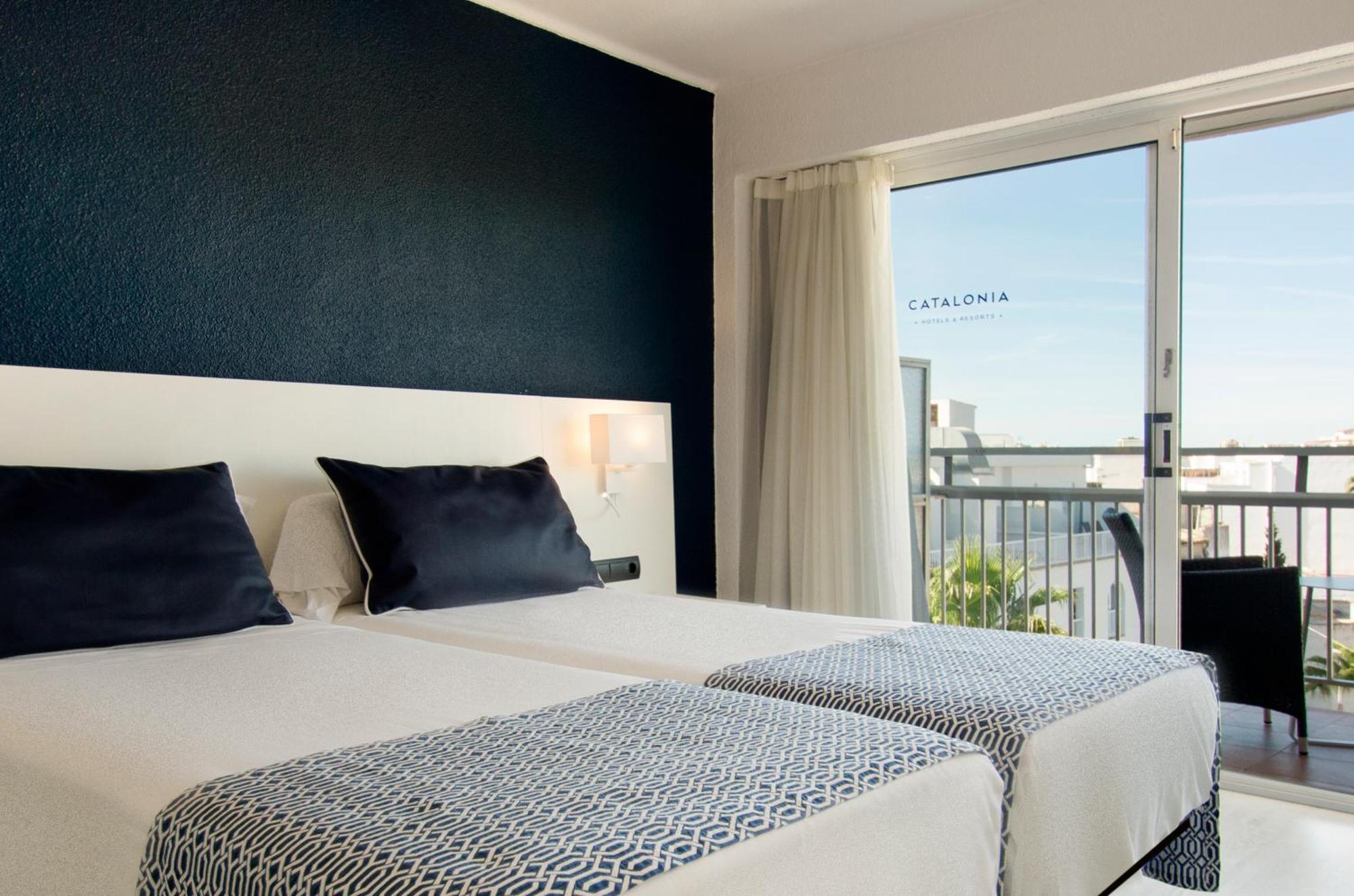 Double or Twin Room with Pool View,1710486151:JPEG
