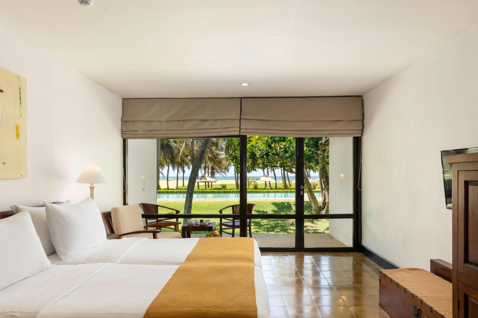 Deluxe Twin Room Sea View at Center Point Black Coral & at Seaside Social restaurants