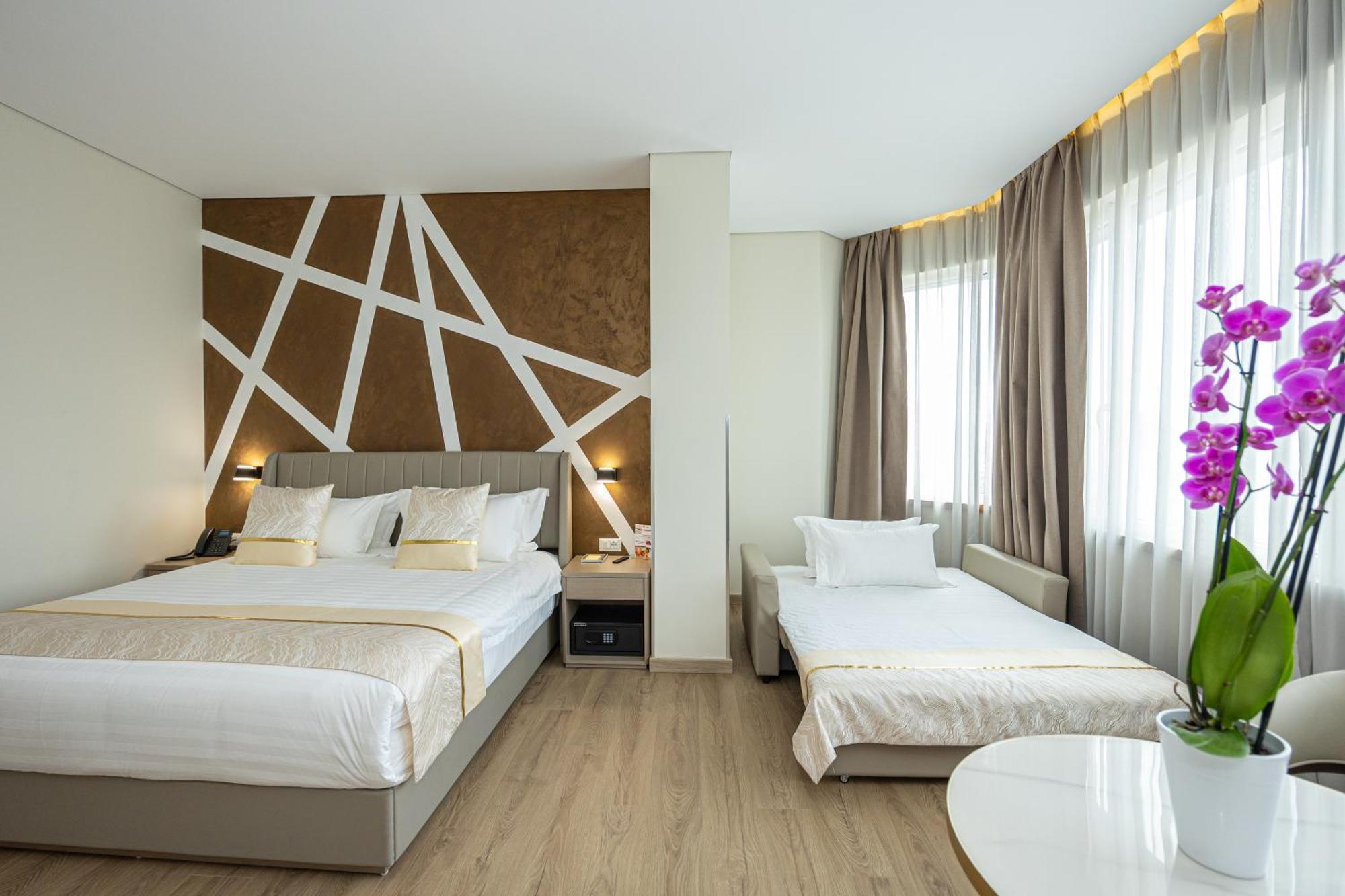 Deluxe Double Room Extra Bed