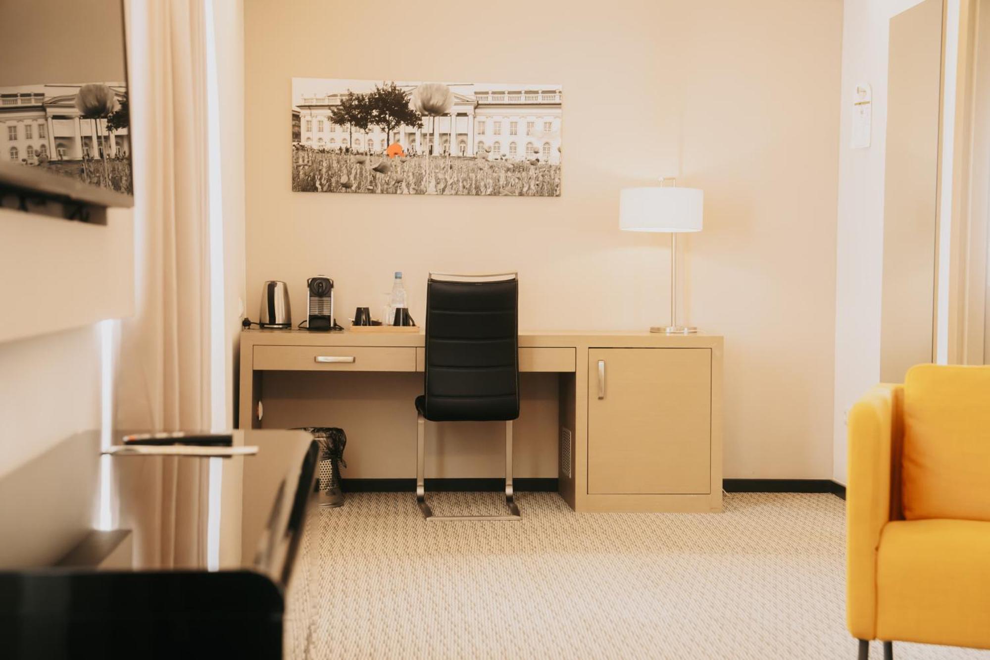 Suite 1 King Bed